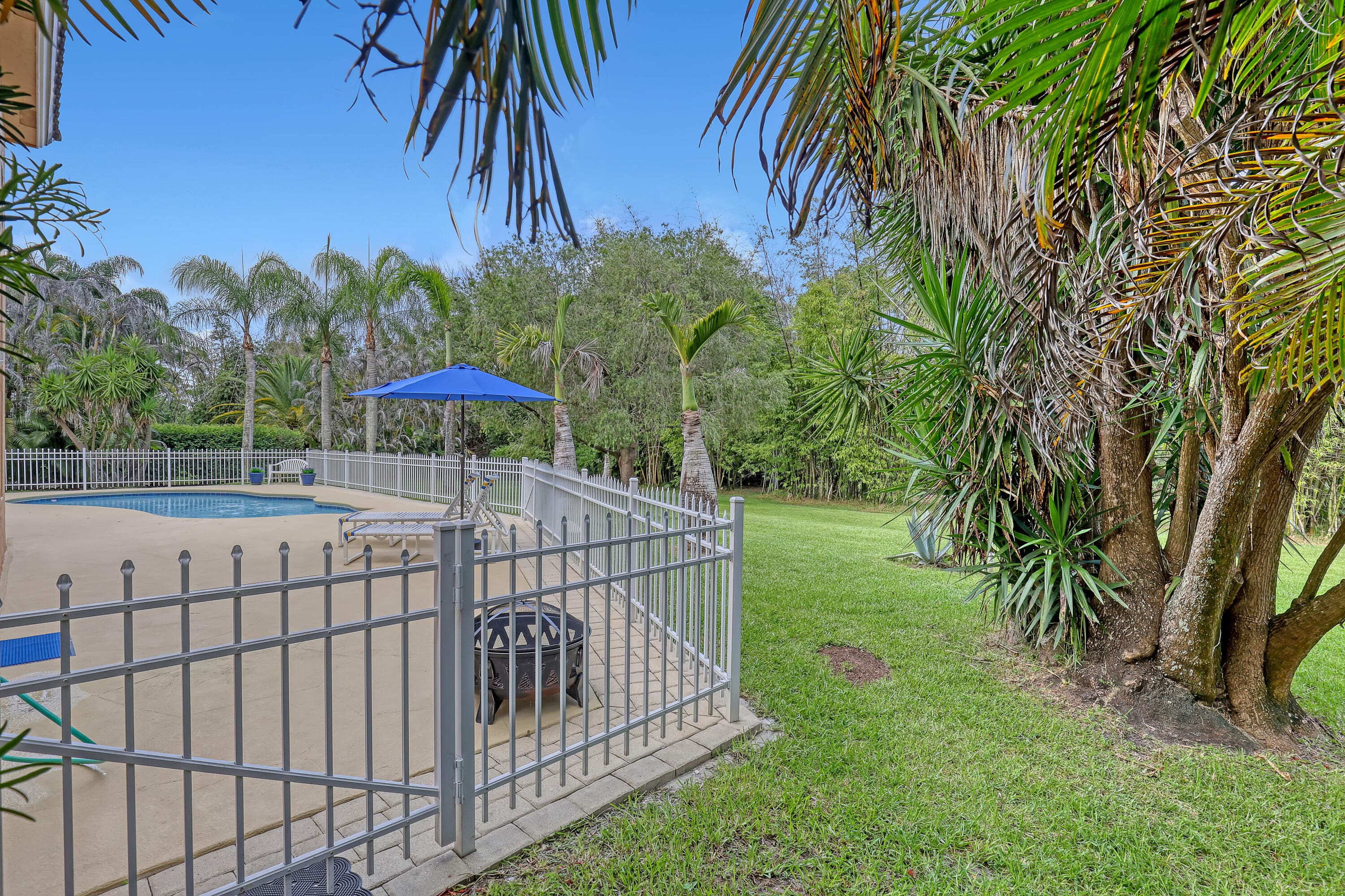 559 SW Squire Johns Lane, Palm City, FL 34990 50