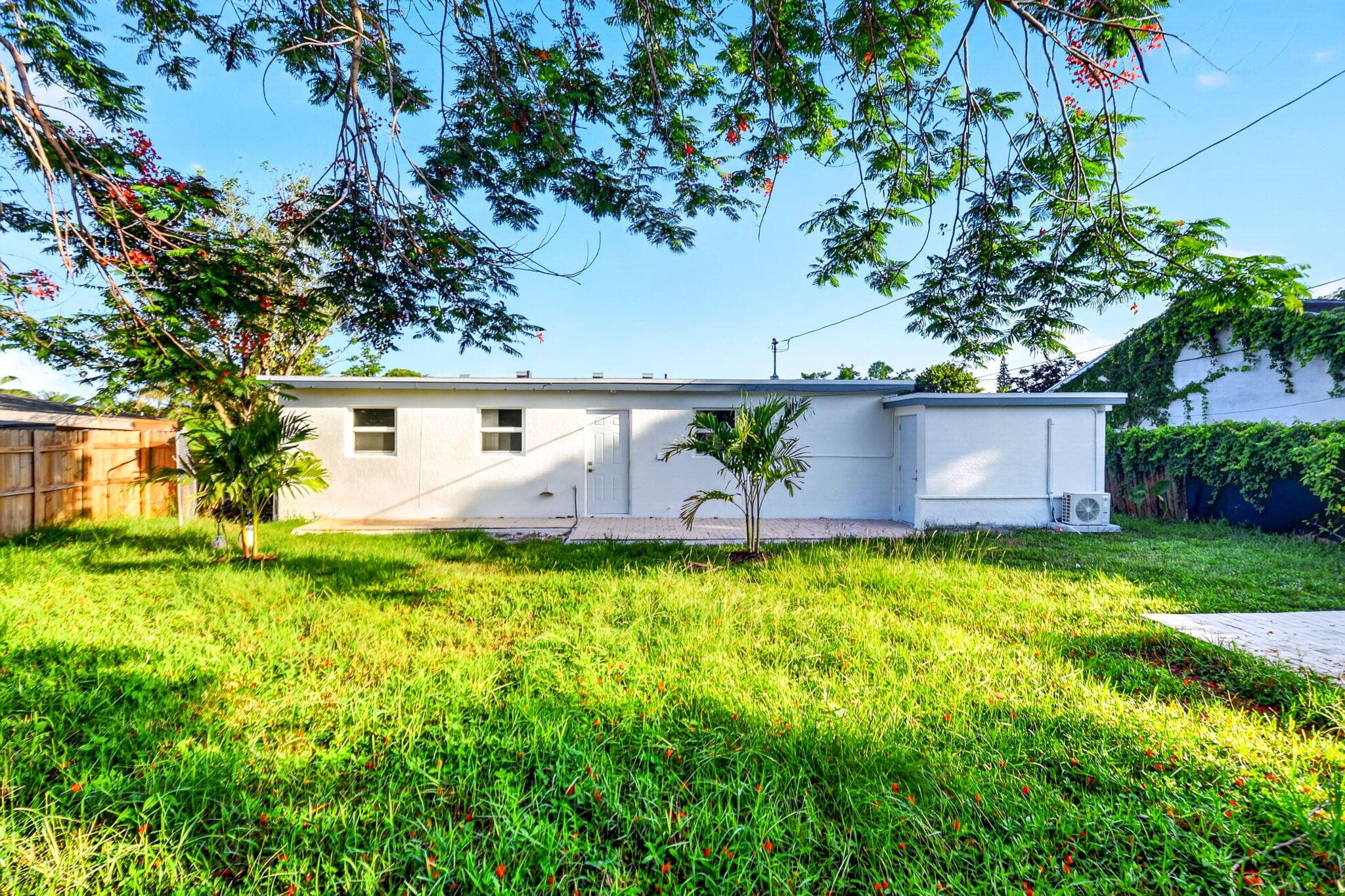 3947 Pensacola Drive, Lake Worth, FL 33462 35