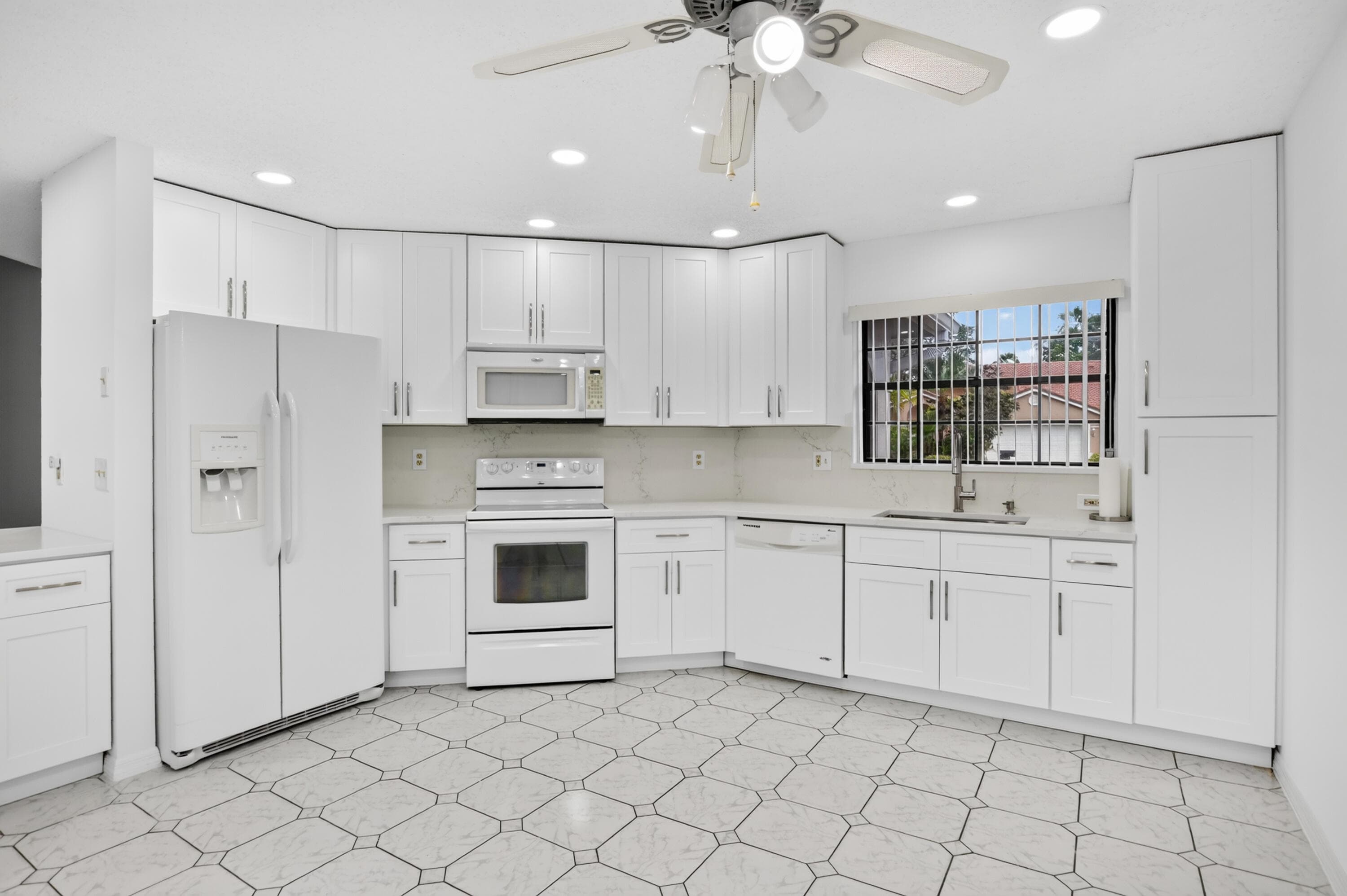 10523 Ladypalm B, Boca Raton, FL 33498 19
