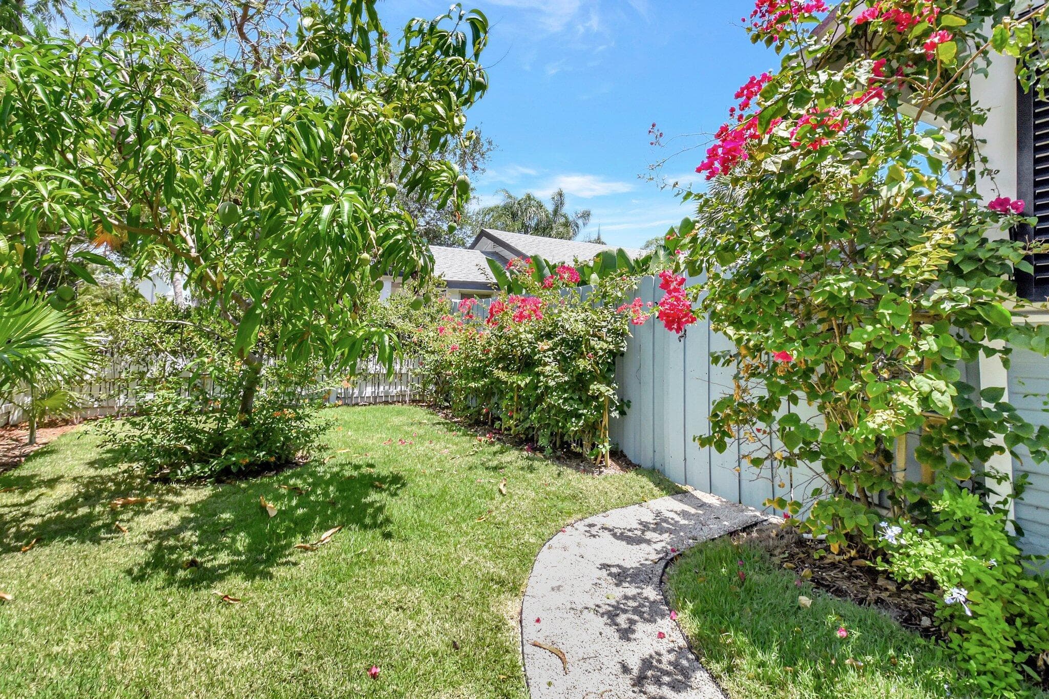 220 S L Street, Lake Worth Beach, FL 33460 3