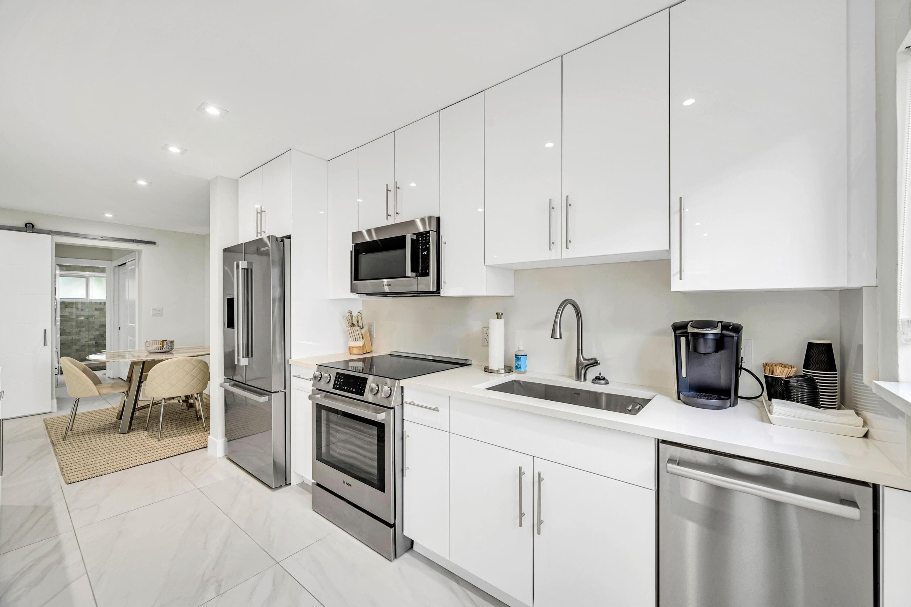 425 Bayshore Drive 15, Fort Lauderdale, FL 33304 6