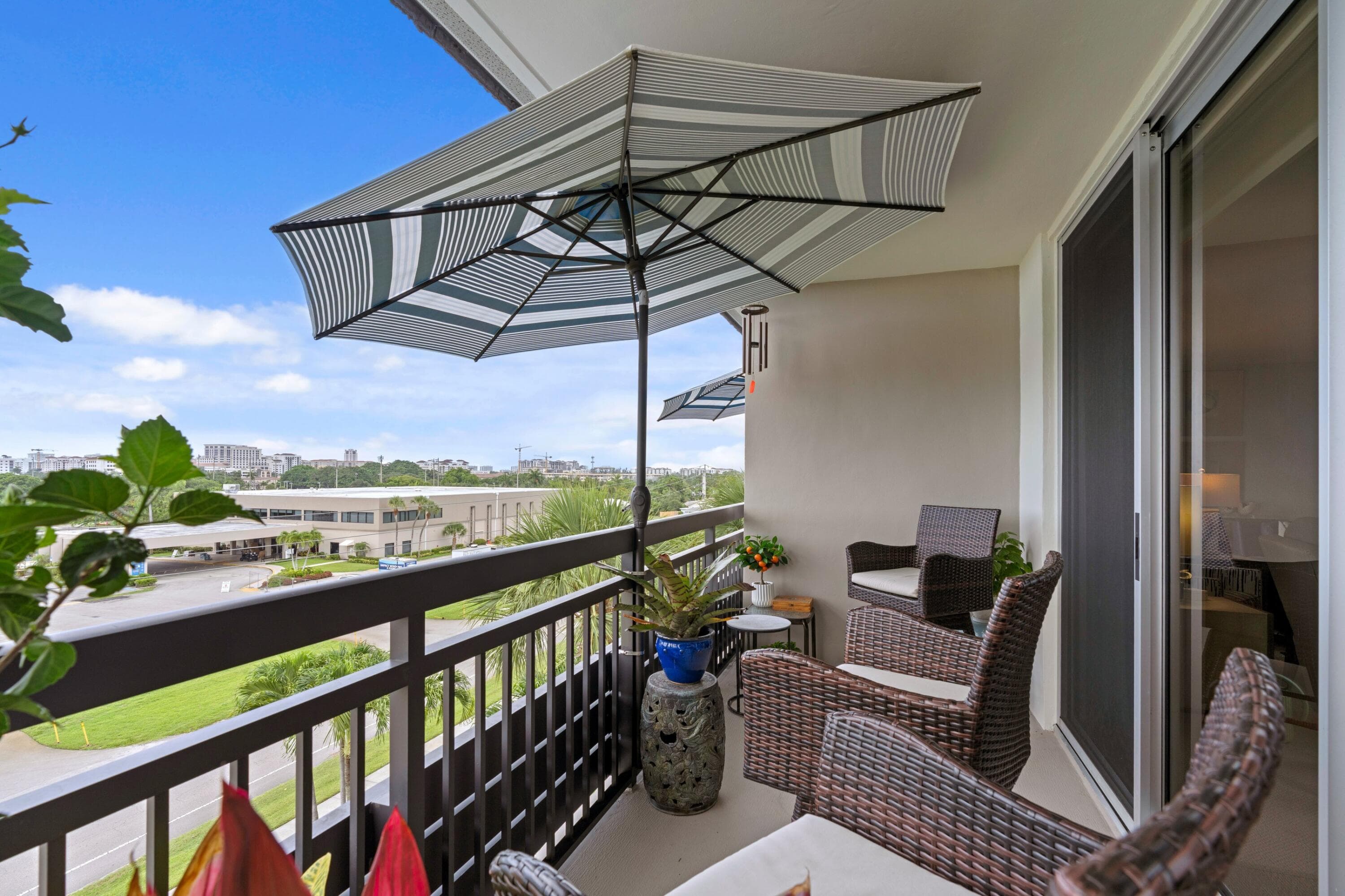 555 NW 4th Avenue Apt 501, Boca Raton, FL 33432 32