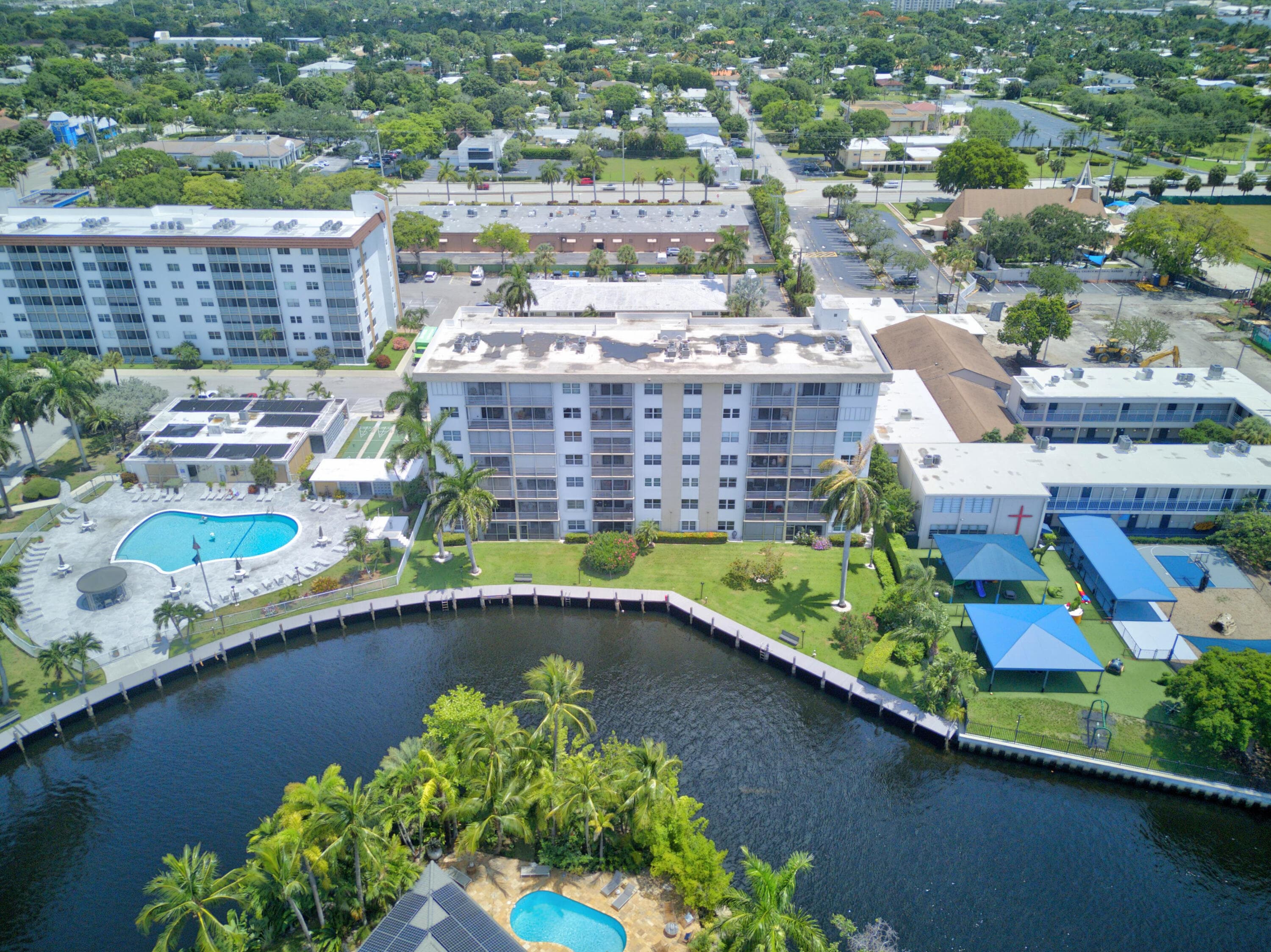 3010 NE 16th Avenue 502, Oakland Park, FL 33334 2