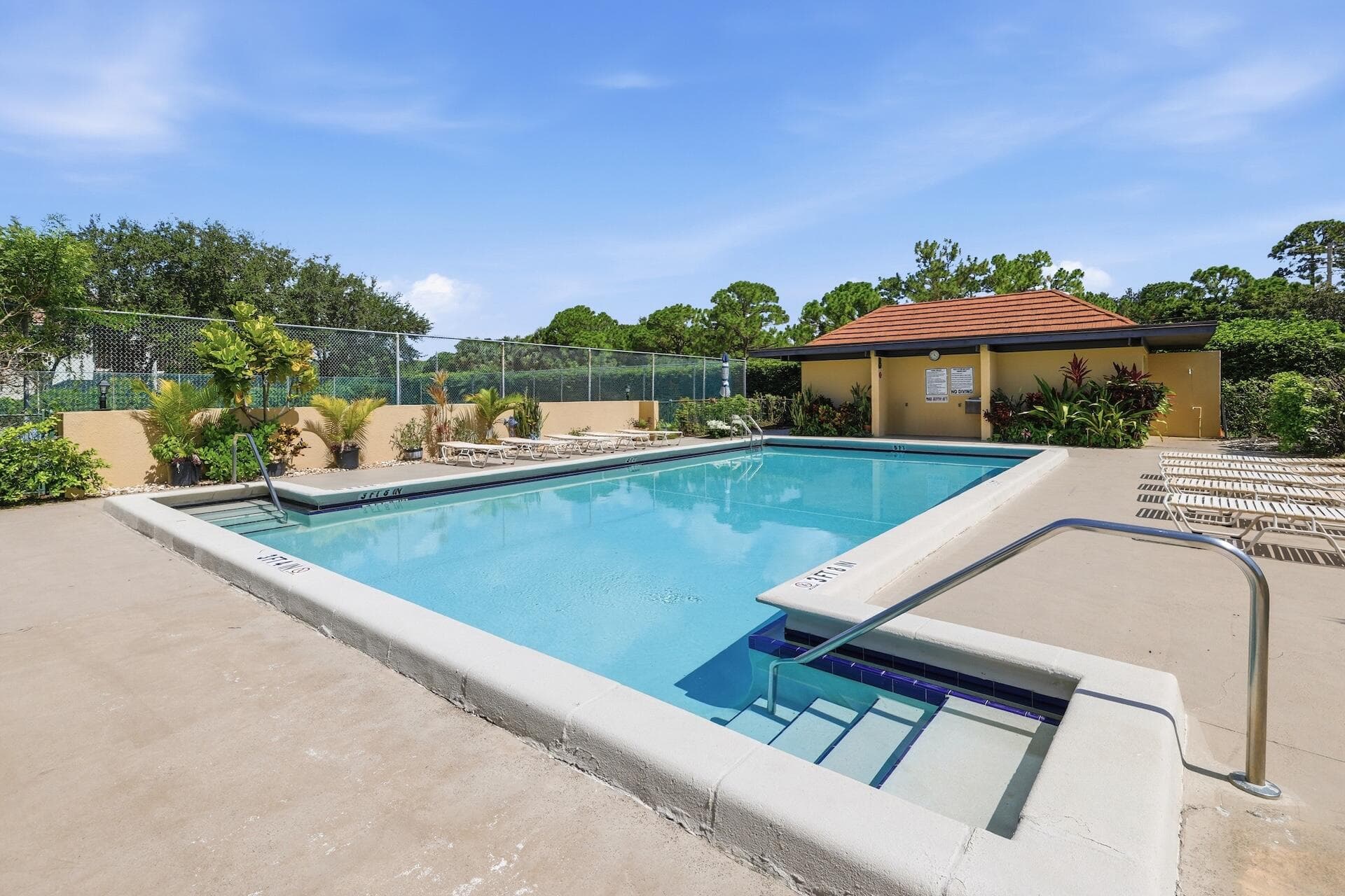 5344 Woodland Lakes Drive 223, Palm Beach Gardens, FL 33418 21