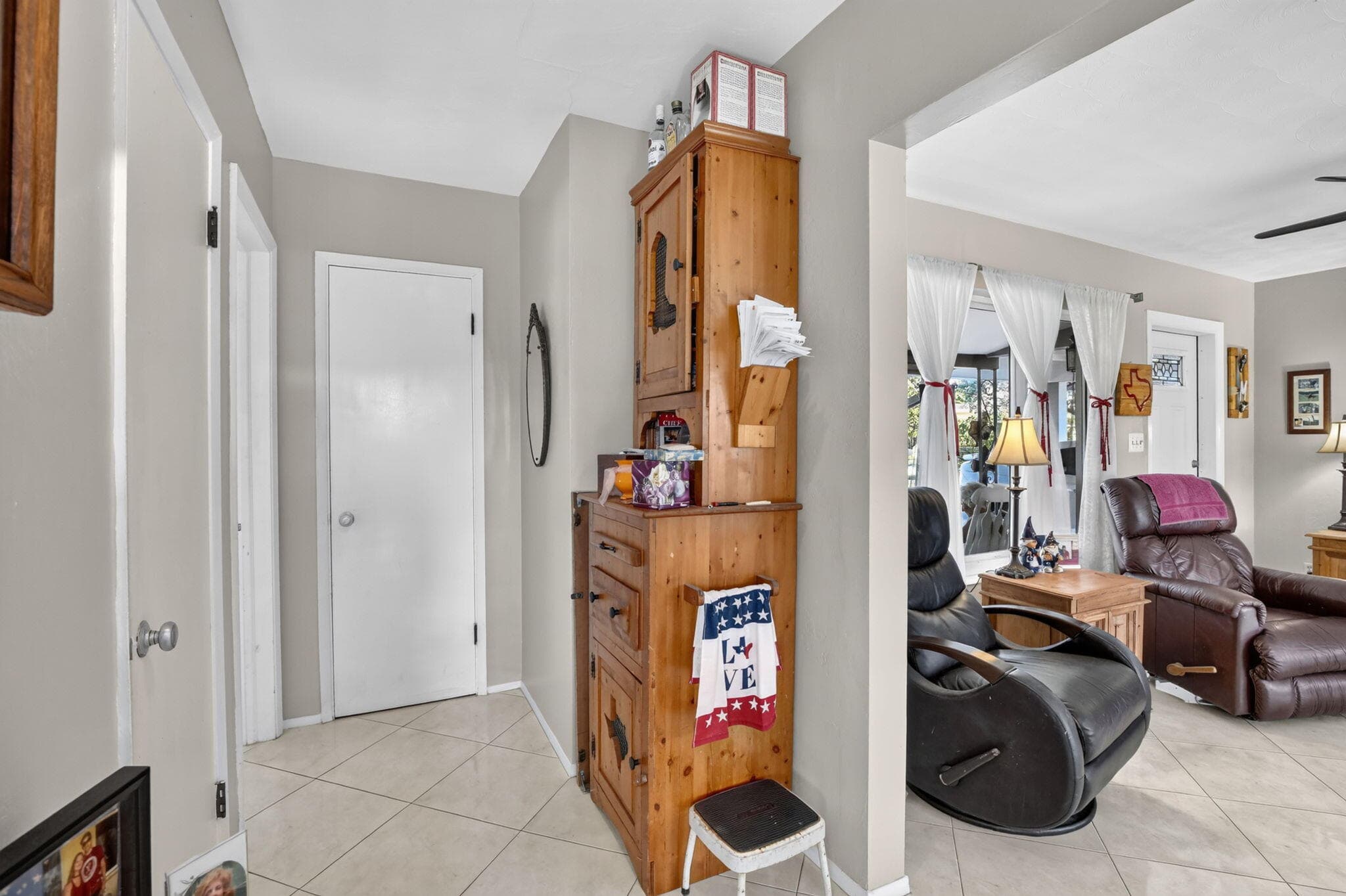4760 NE 5th Avenue, Oakland Park, FL 33334 6