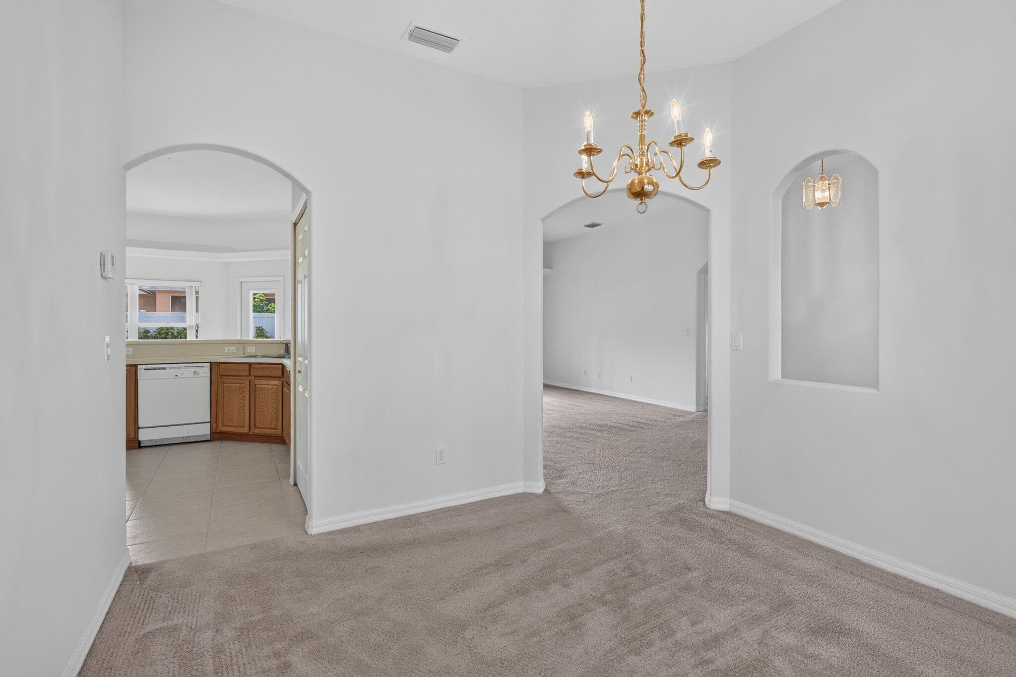 8253 Sand Pine Circle, Port St. Lucie, FL 34952 8