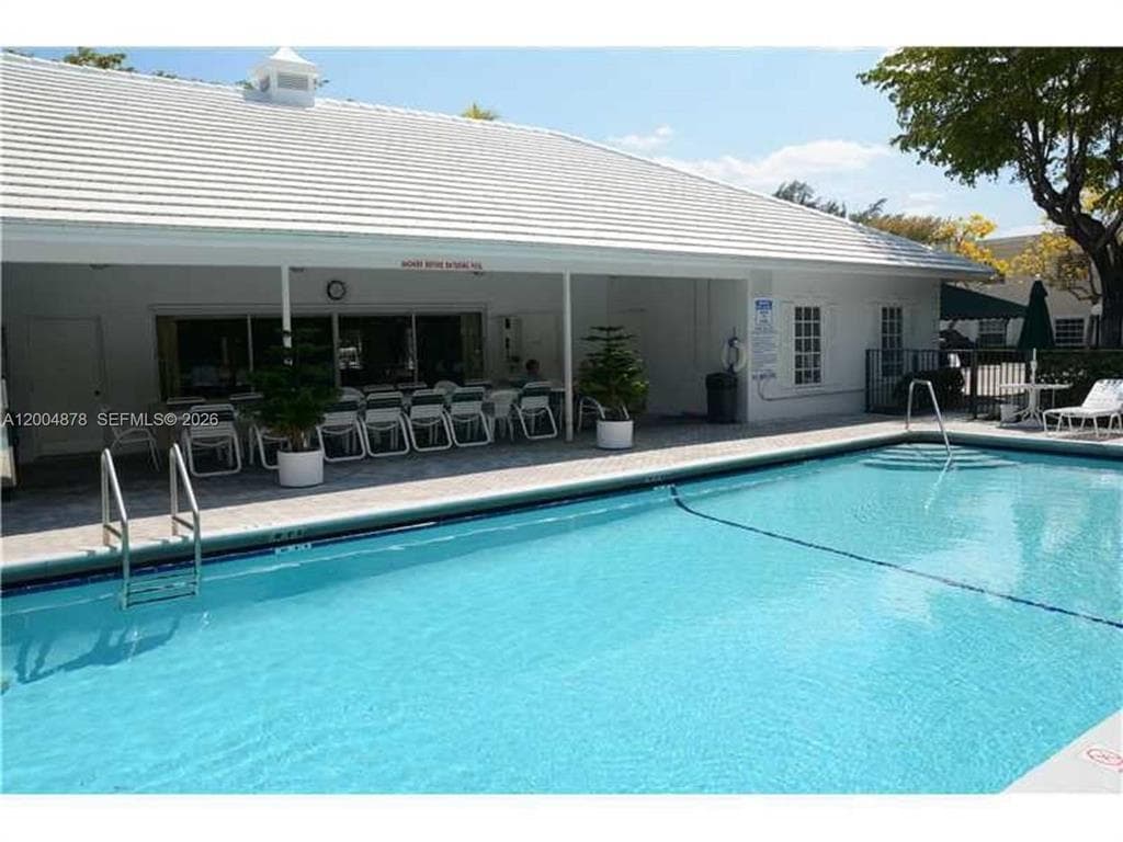 6207 Bay Club Drive 1, Fort Lauderdale, FL 33308 6