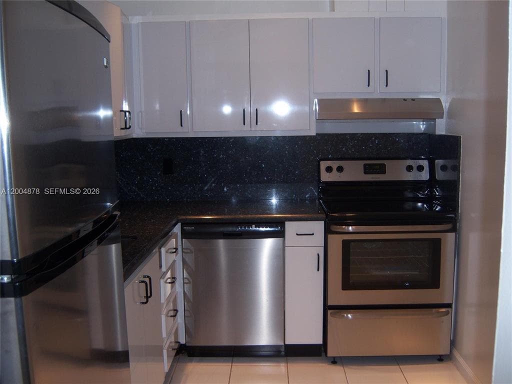 6207 Bay Club Drive 1, Fort Lauderdale, FL 33308 12