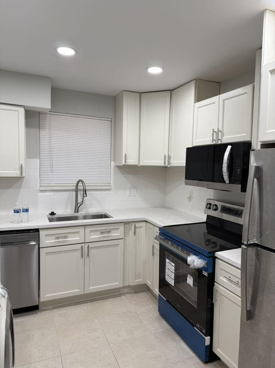 2810 Riverside Drive 201-4, Coral Springs, FL 33065 6