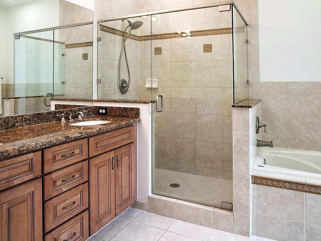 8305 NW 7th Court, Boca Raton, FL 33487 17