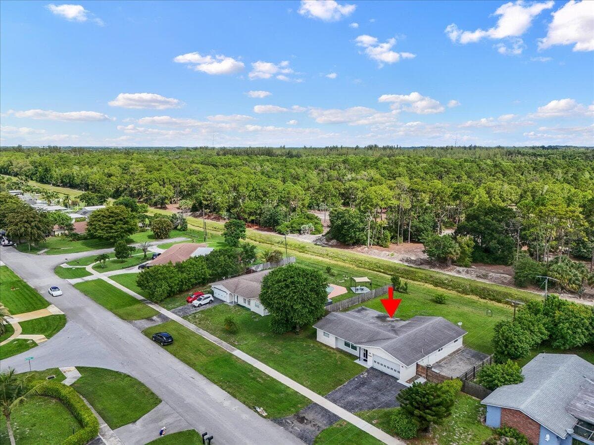 7423 Oakmont Drive, Greenacres, FL 33467 33