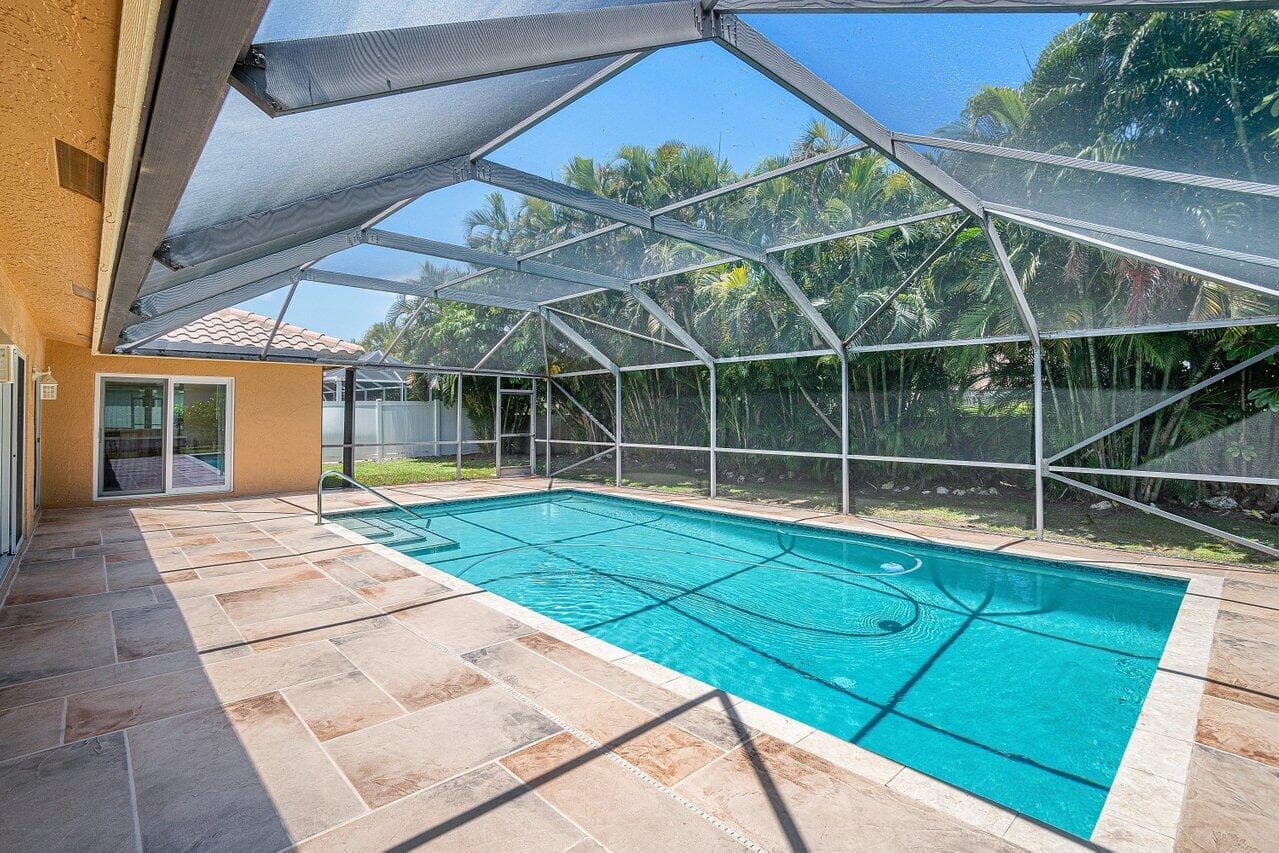 6930 NW 2nd Terrace, Boca Raton, FL 33487 34