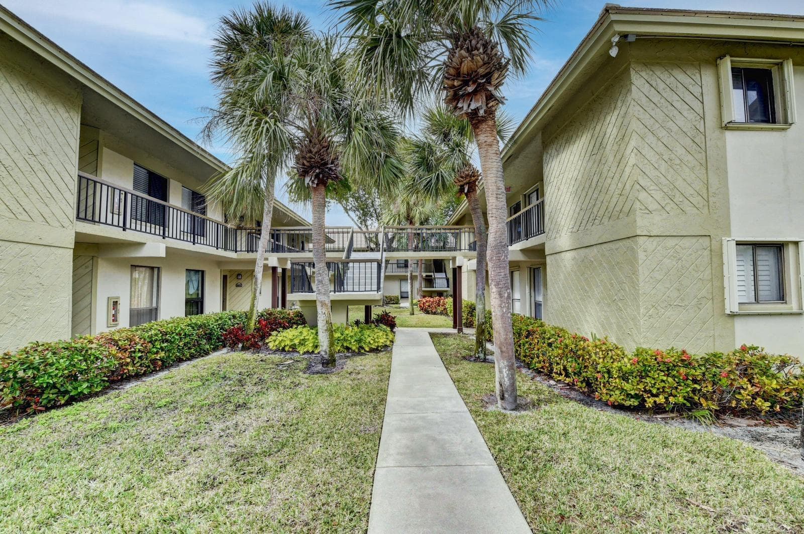 159 NW 70th Street 402, Boca Raton, FL 33487