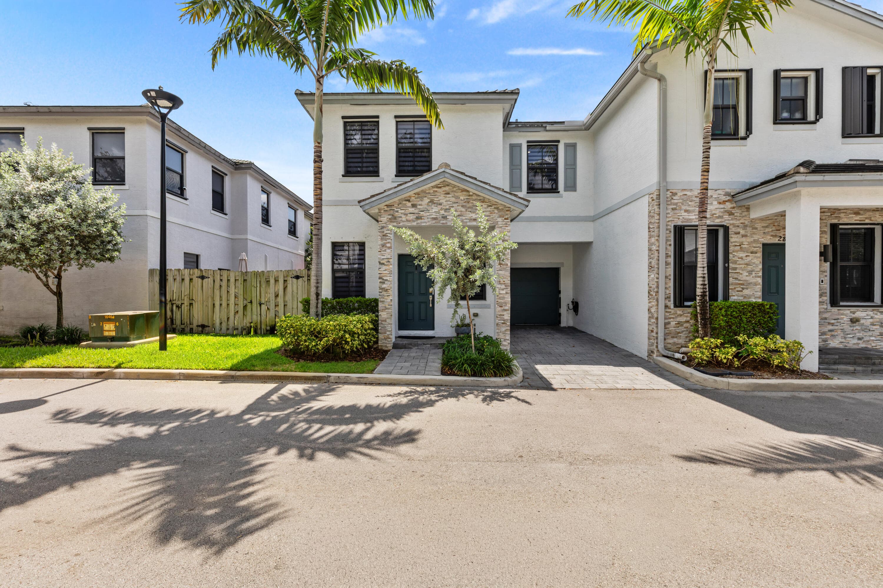 2820 SW 17th Avenue, Fort Lauderdale, FL 33315