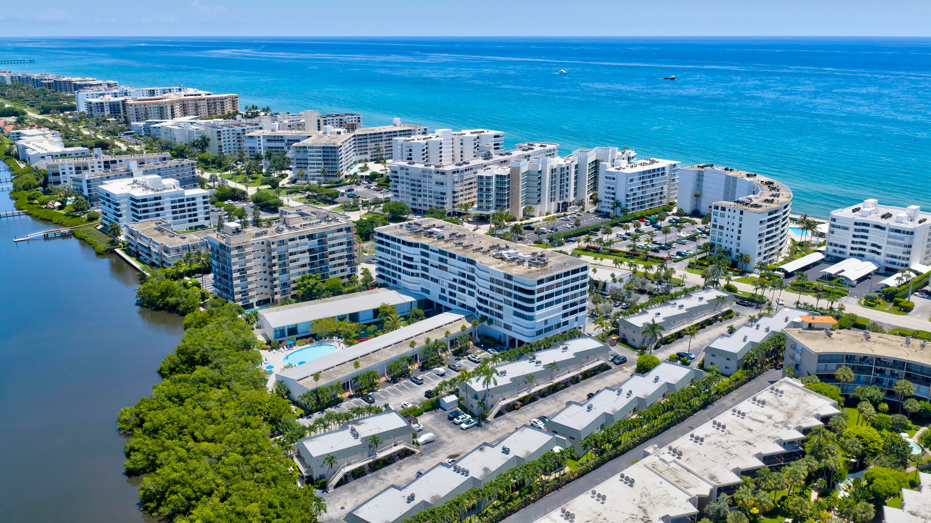 3589 S Ocean Boulevard 30, South Palm Beach, FL 33480 26