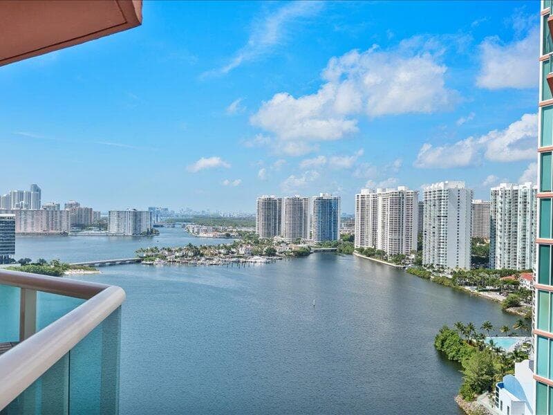 3370 SW Hidden Bay Drive 2409, Aventura, FL 33180 29
