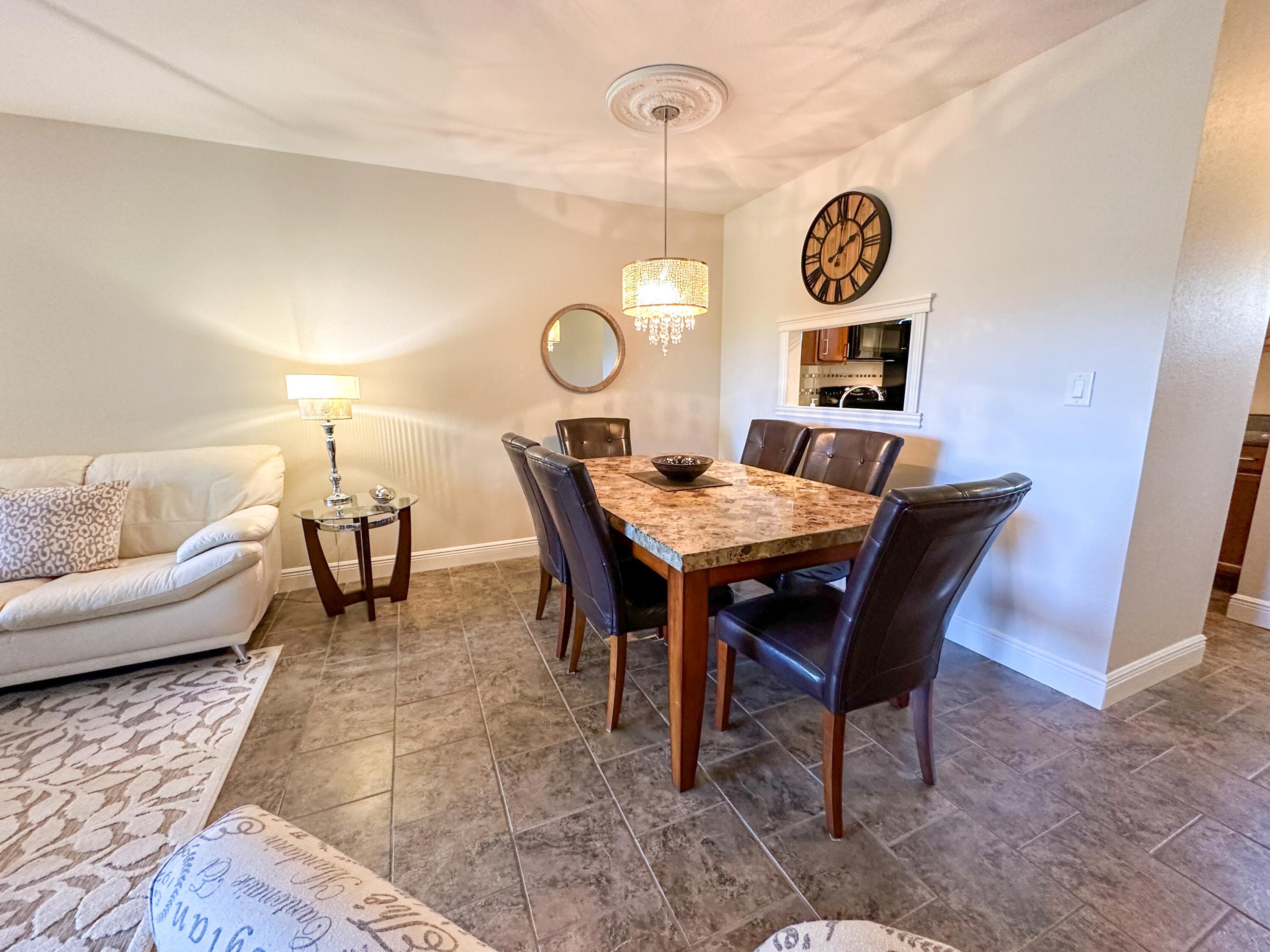 5131 W Oakland Park Boulevard 202, Lauderdale Lakes, FL 33313 5