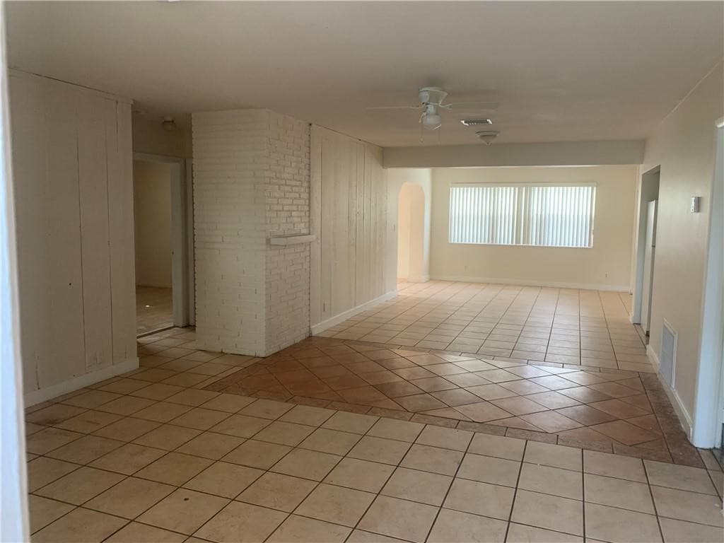 6410 COOLIDGE Street, Hollywood, FL 33024 2