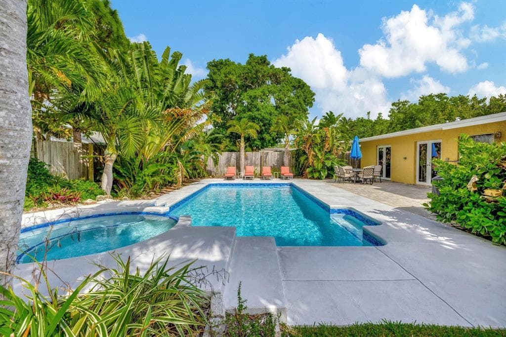 925 NE 25th Avenue, Pompano Beach, FL 33062 34