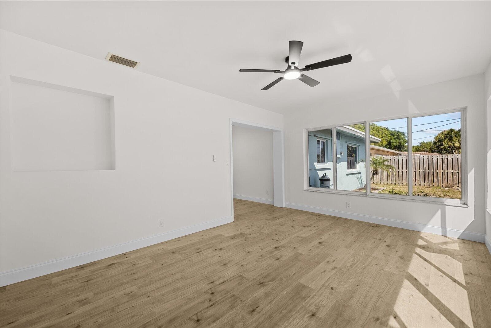 800 SE 13th Court, Deerfield Beach, FL 33441 55