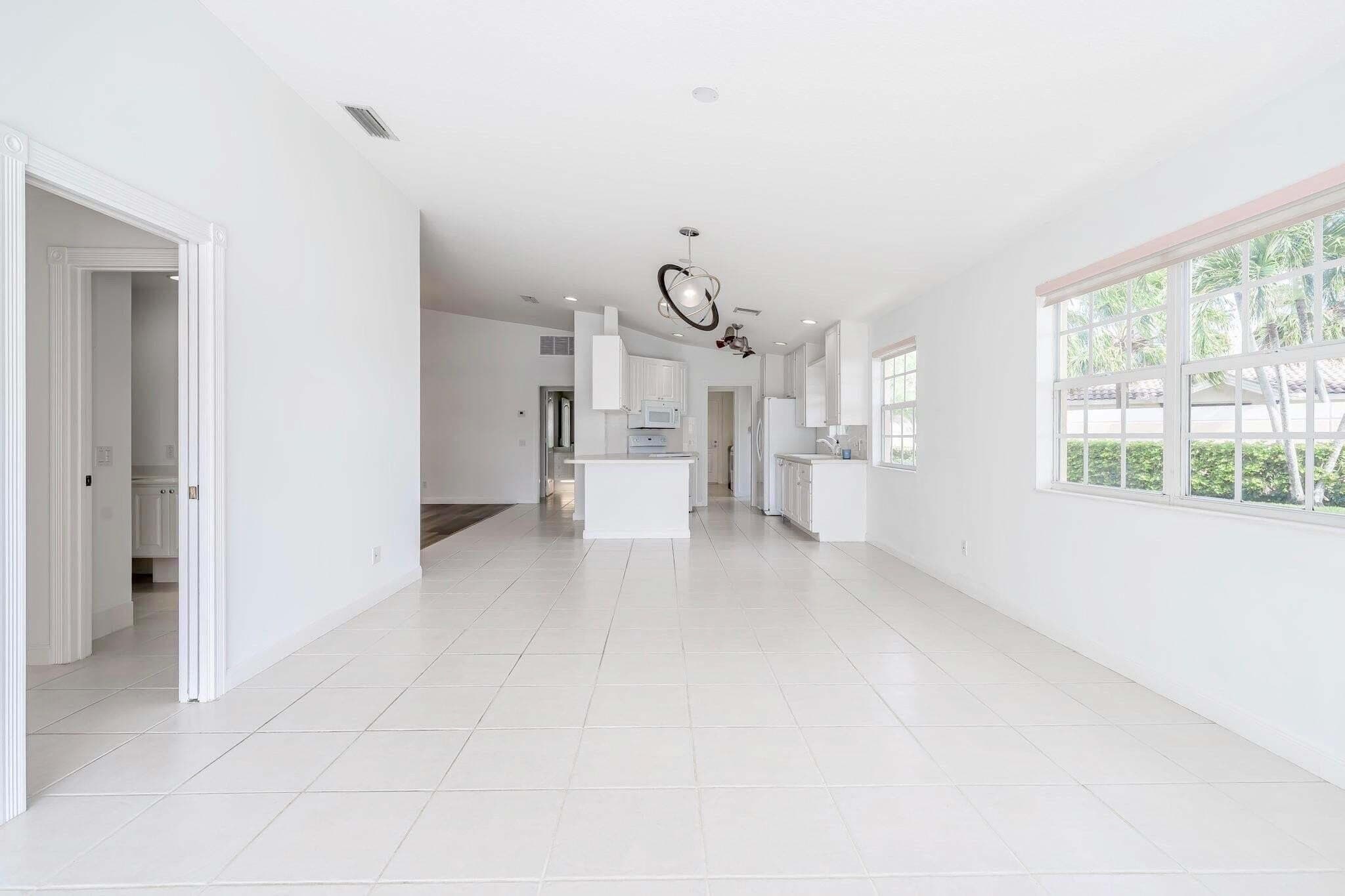 8270 Eleuthera Lane, Wellington, FL 33414 8