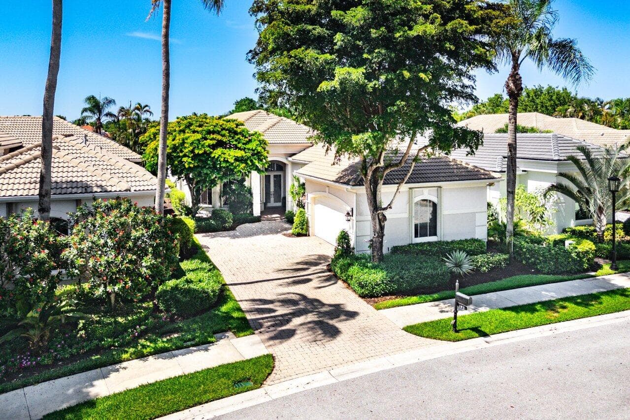 105 Island Cove Way, Palm Beach Gardens, FL 33418 2