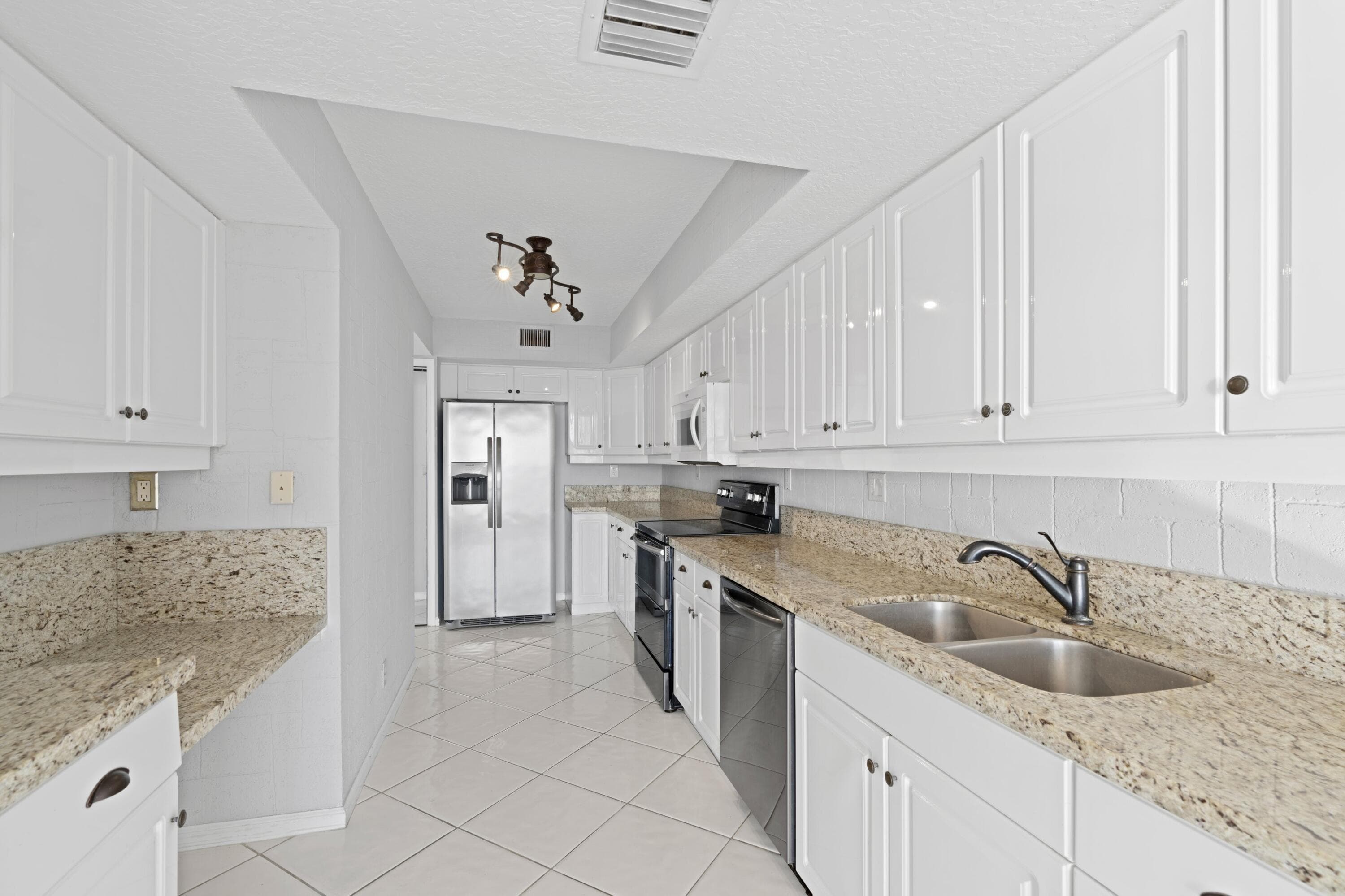 3600 S Ocean Boulevard 203, South Palm Beach, FL 33480 10