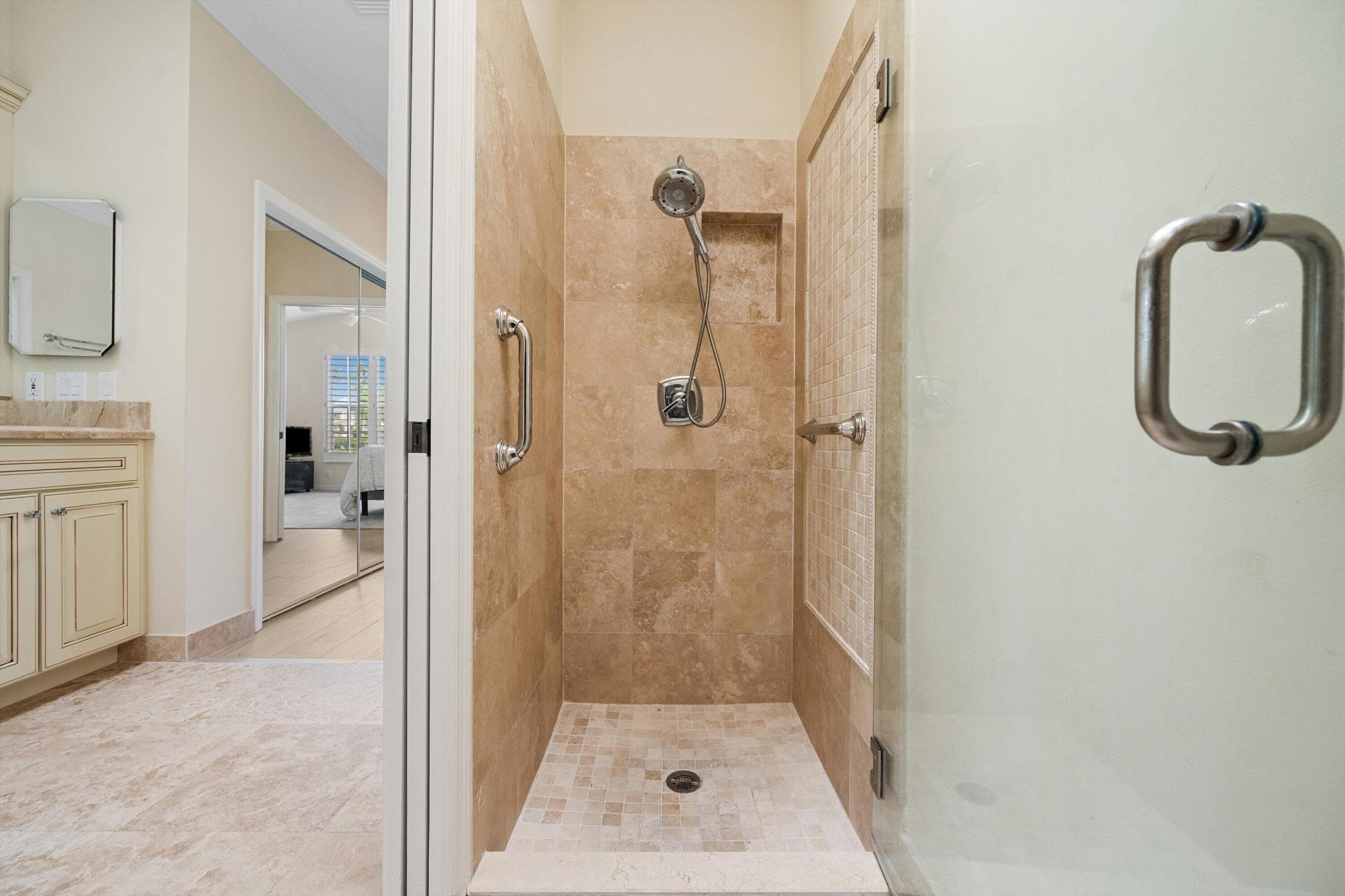 3878 N Longview Drive, Jupiter, FL 33477 18