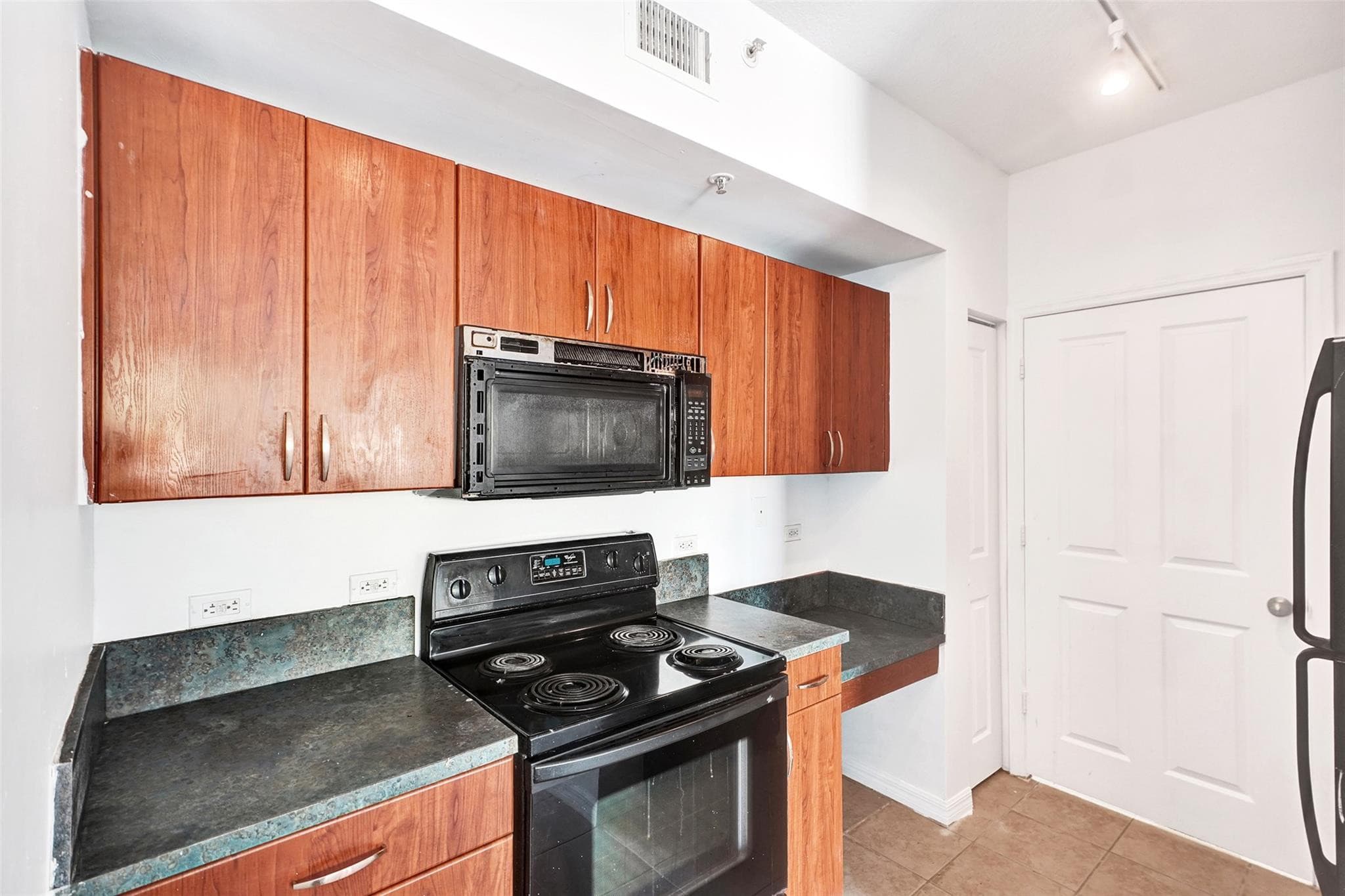 9172 Collins Avenue 302, Surfside, FL 33154 9