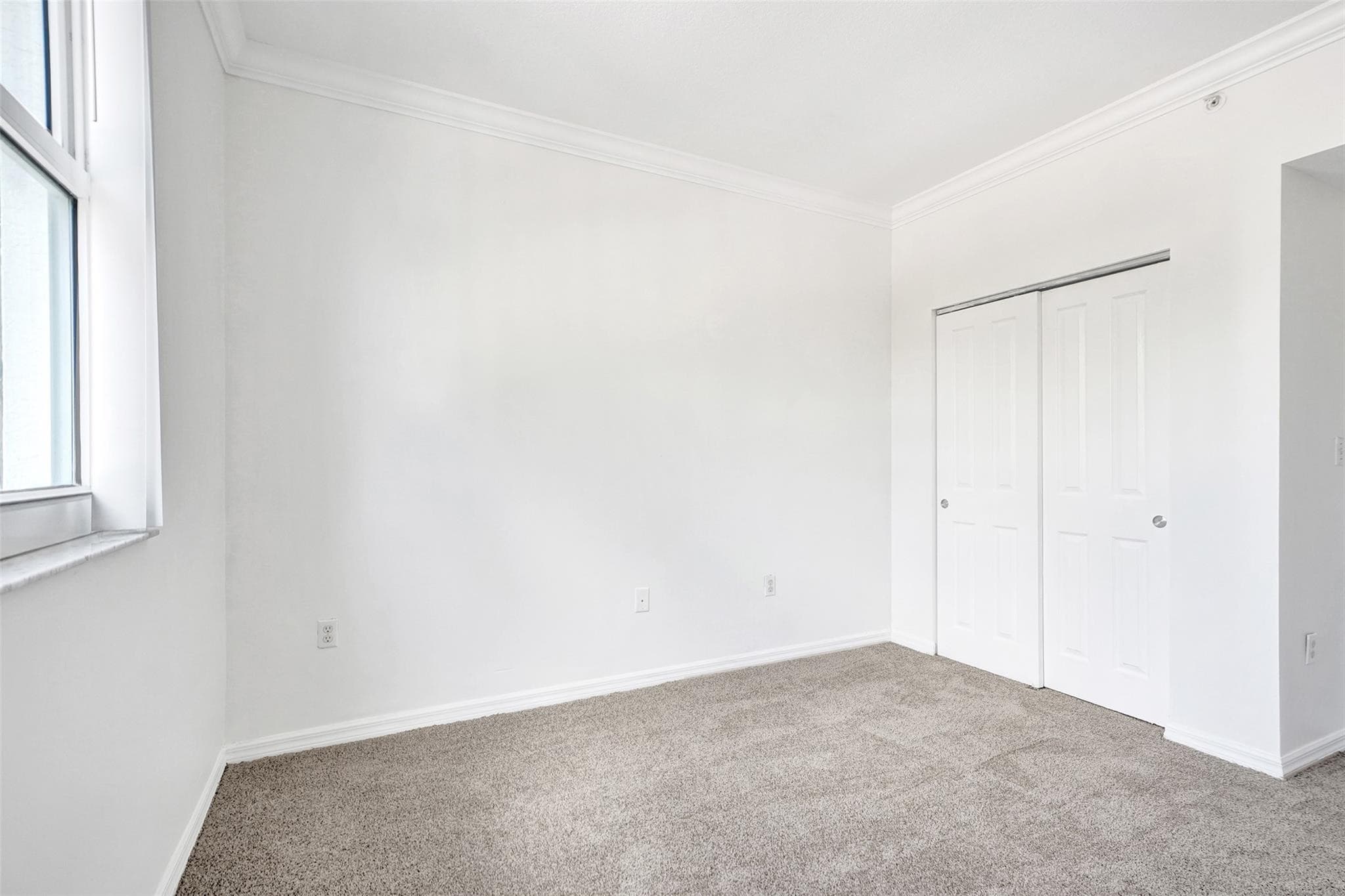9172 Collins Avenue 302, Surfside, FL 33154 15