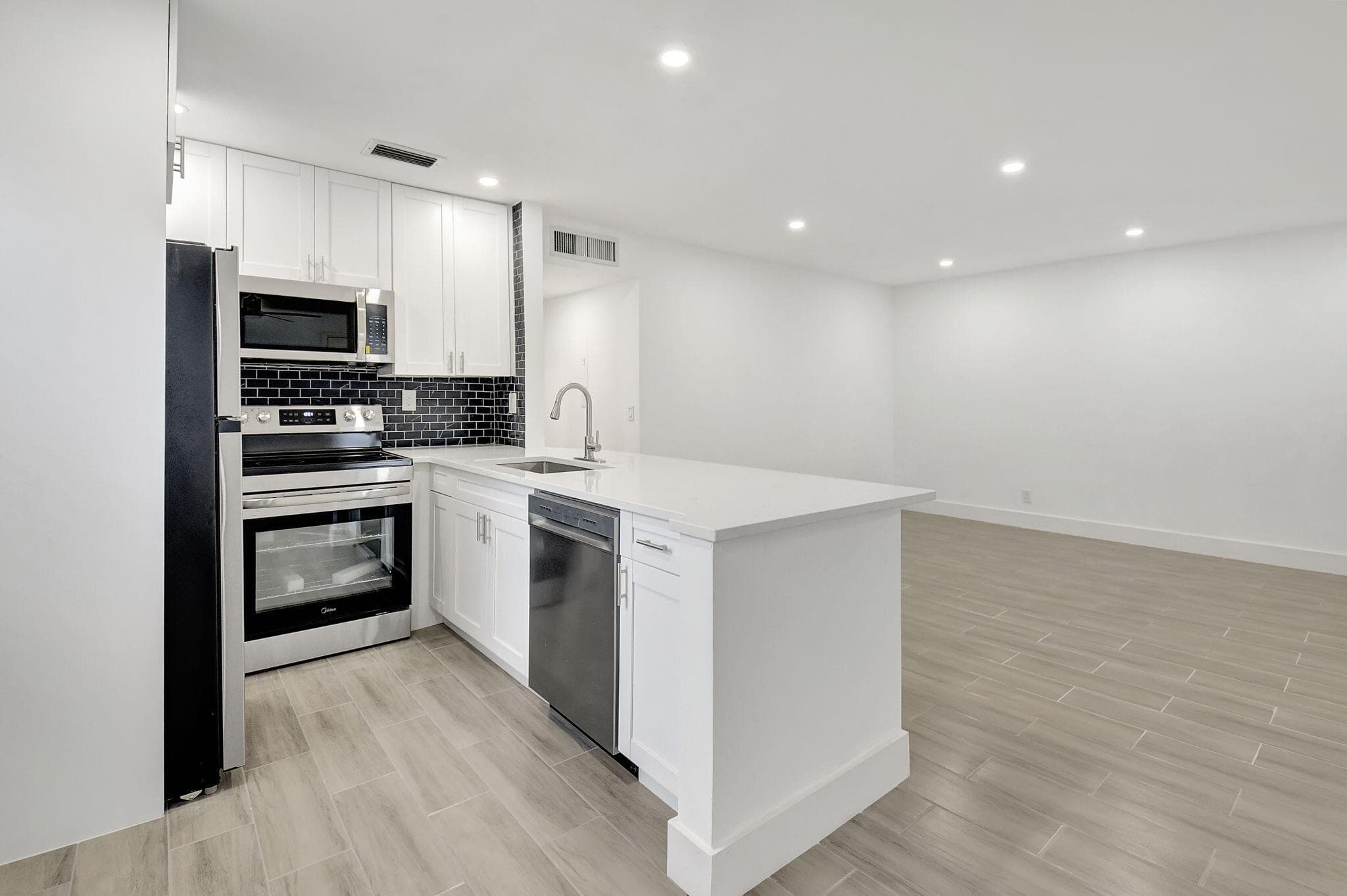 126 Burgundy C, Delray Beach, FL 33484 11