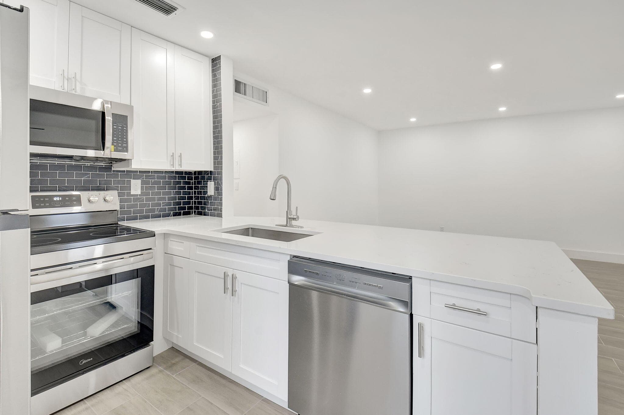 126 Burgundy C, Delray Beach, FL 33484 13