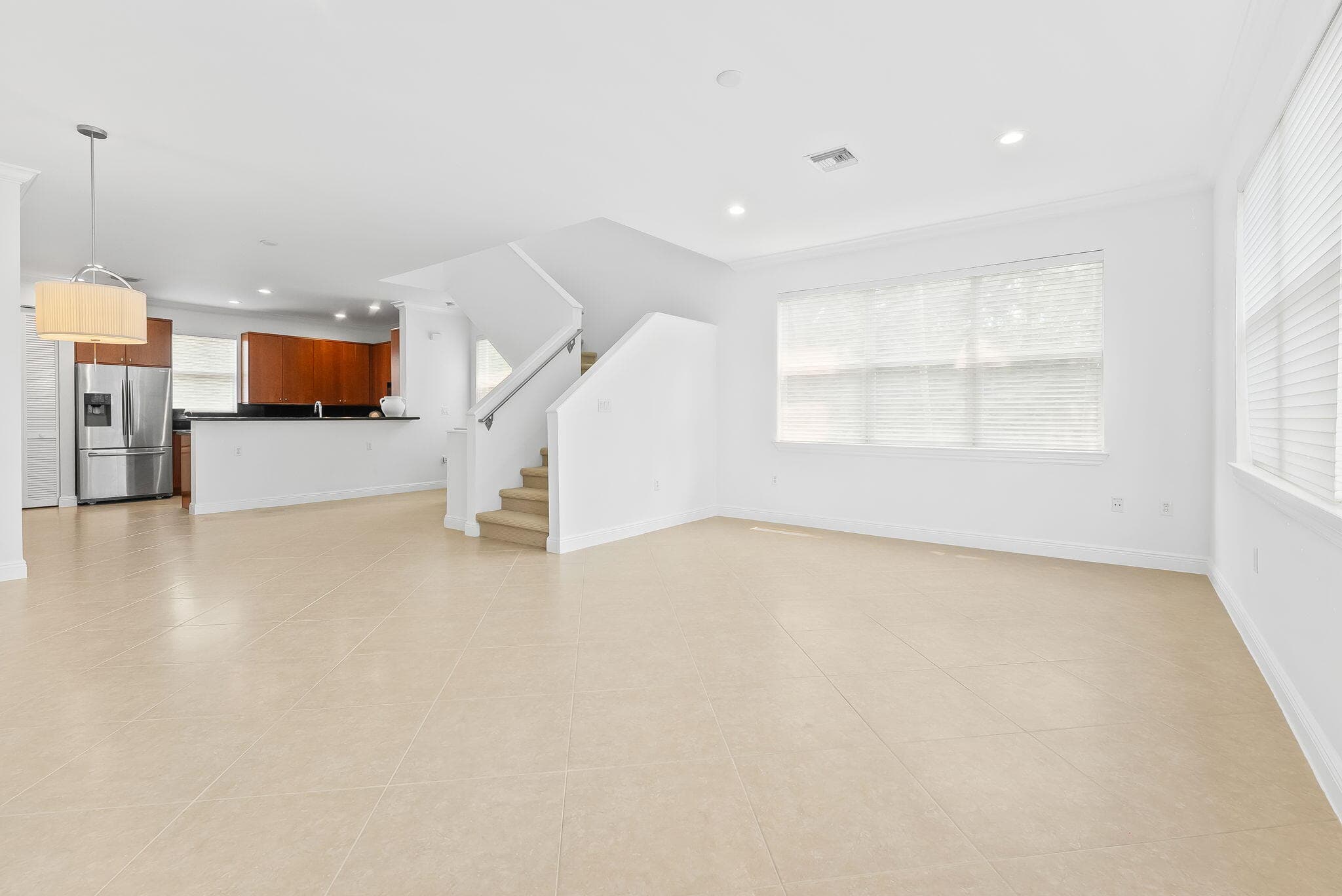 725 SW 4th Avenue, Fort Lauderdale, FL 33315 7