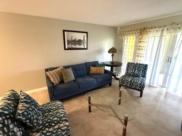10040 Meridian Way N 103, Palm Beach Gardens, FL 33410 4