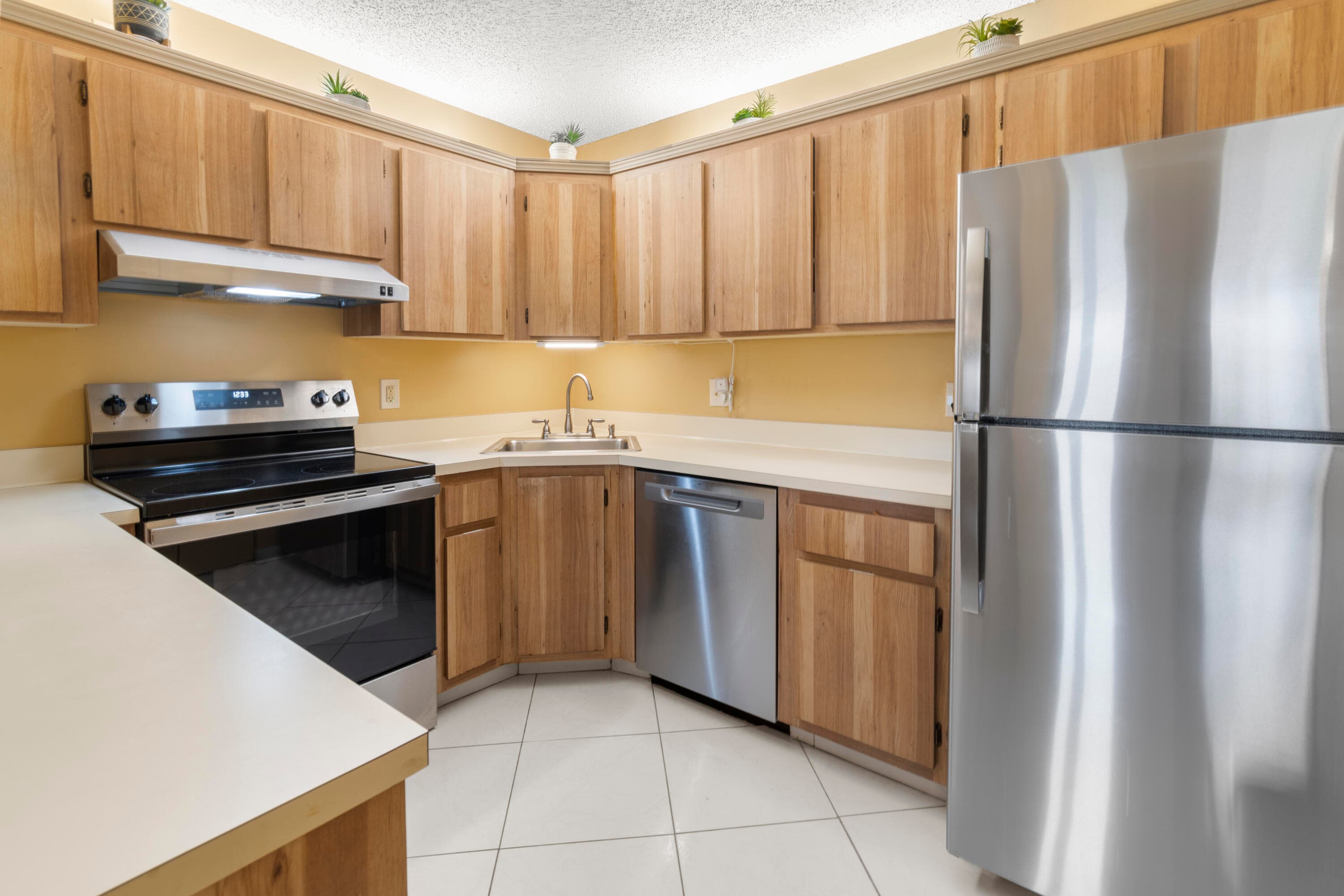 317 Knotty Pine Circle D-2, Greenacres, FL 33463 6