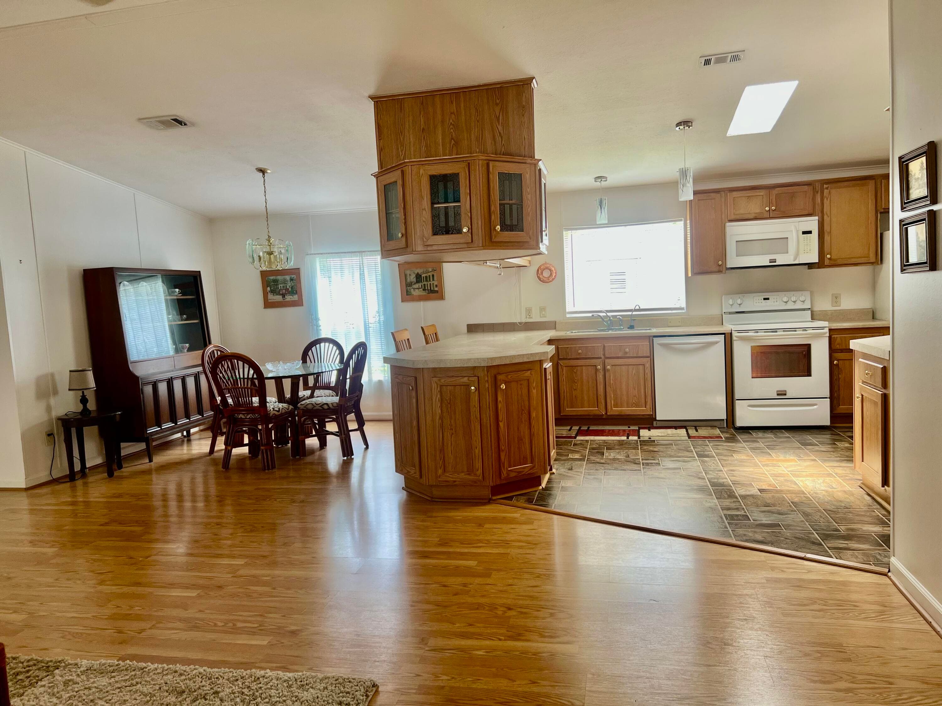 4541 NW 67th Place P-11, Coconut Creek, FL 33073 2