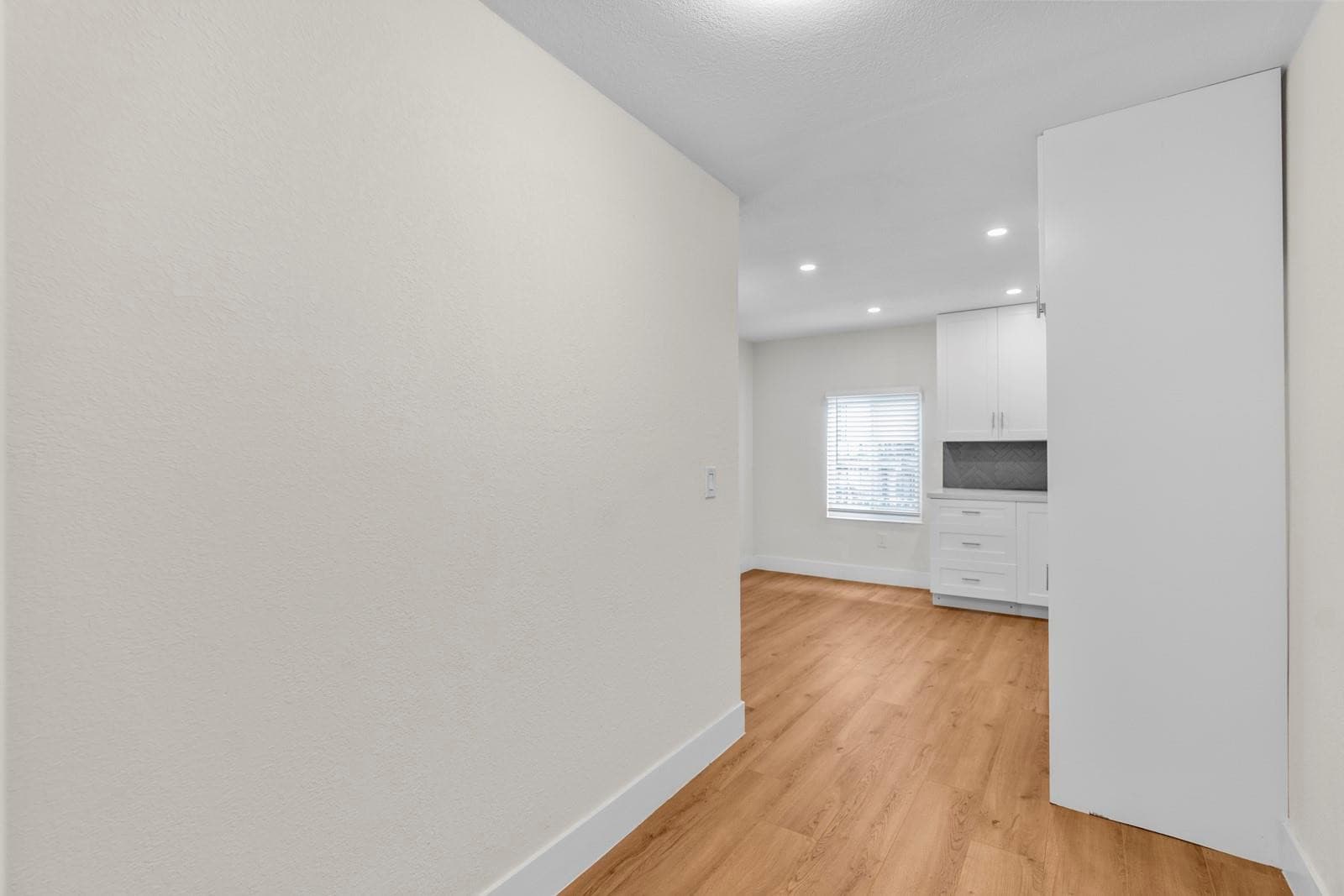865 SE 12th Street A, Hialeah, FL 33010 15