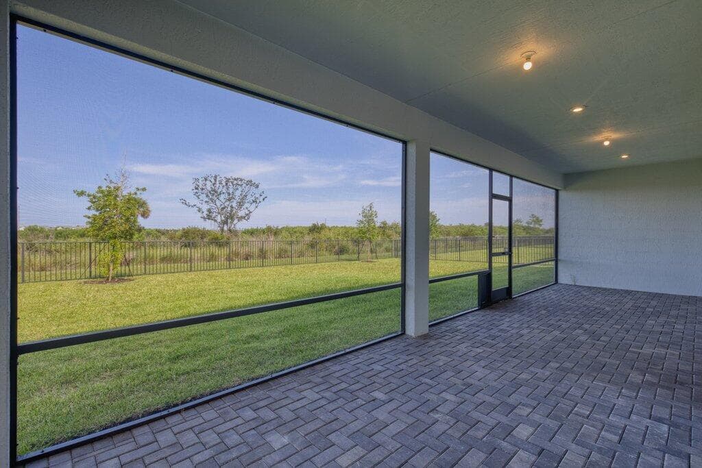 13621 SW Bally Drive, Port St. Lucie, FL 34987 33