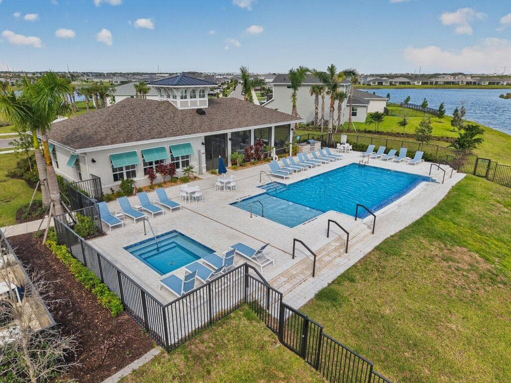 13621 SW Bally Drive, Port St. Lucie, FL 34987 44
