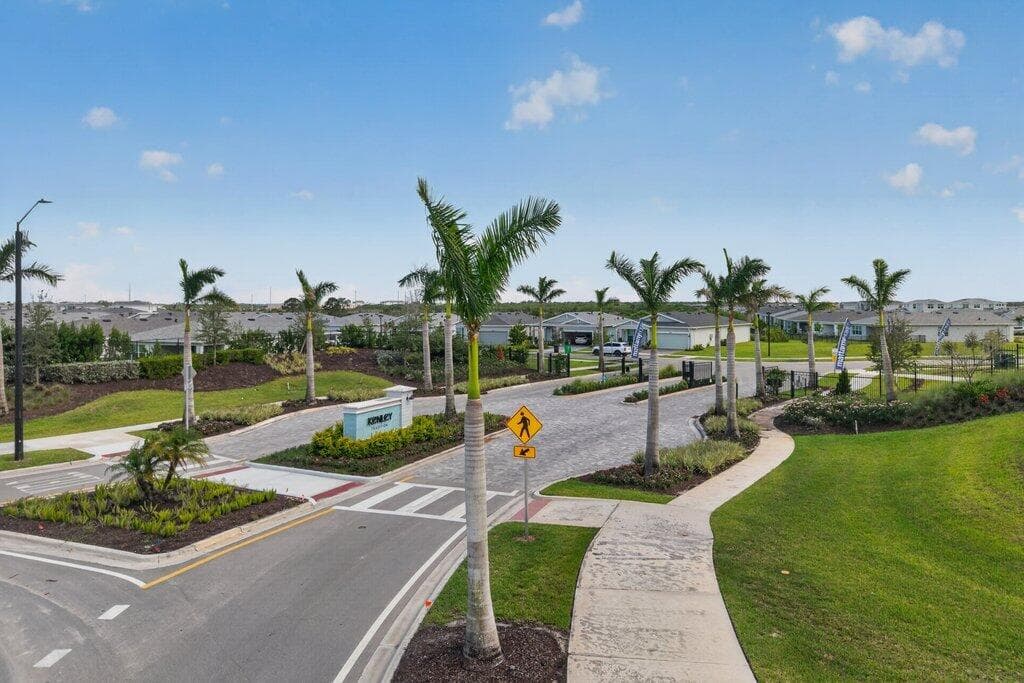13621 SW Bally Drive, Port St. Lucie, FL 34987 52