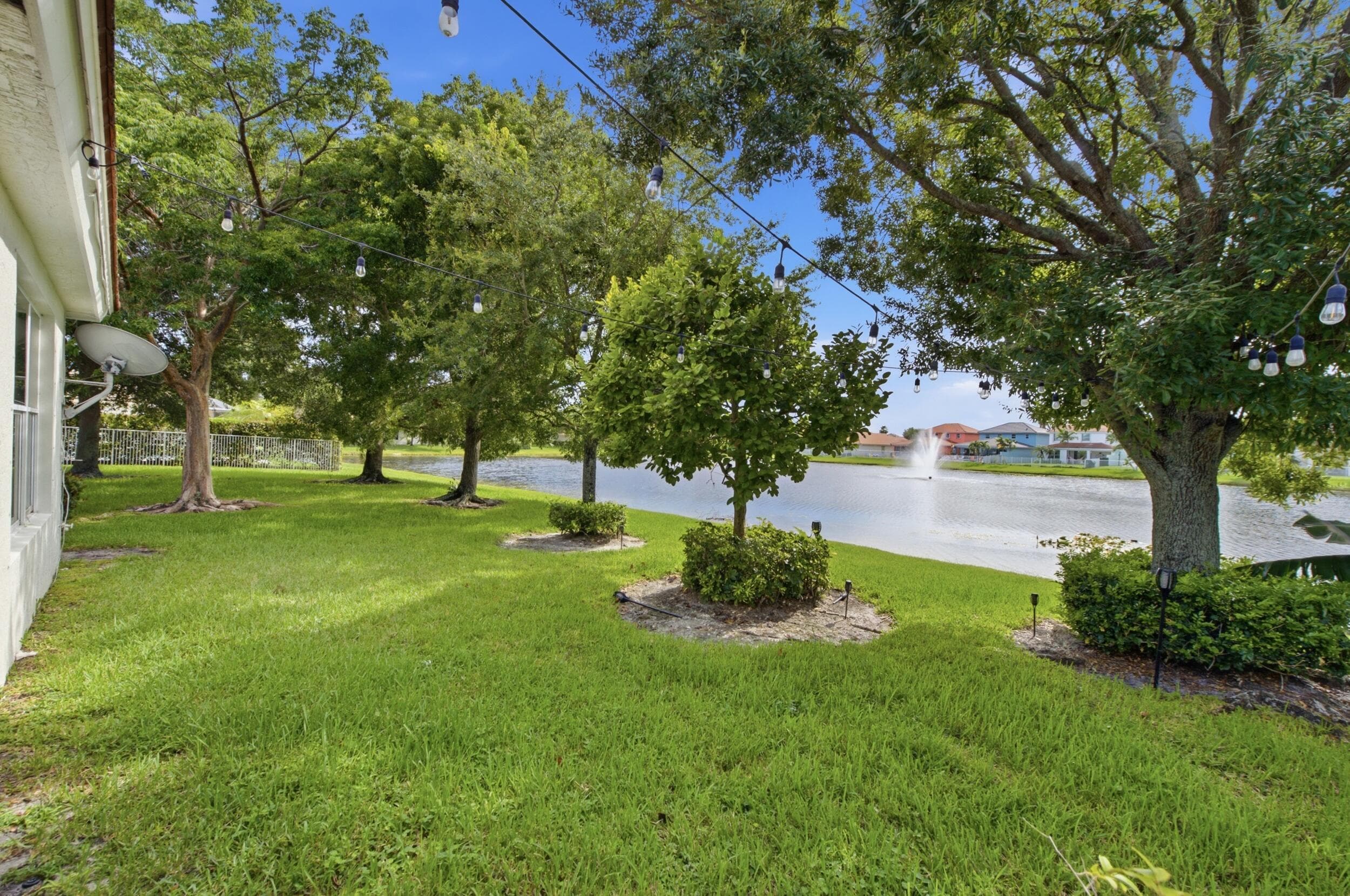 732 Belle Grove Lane, West Palm Beach, FL 33411 31