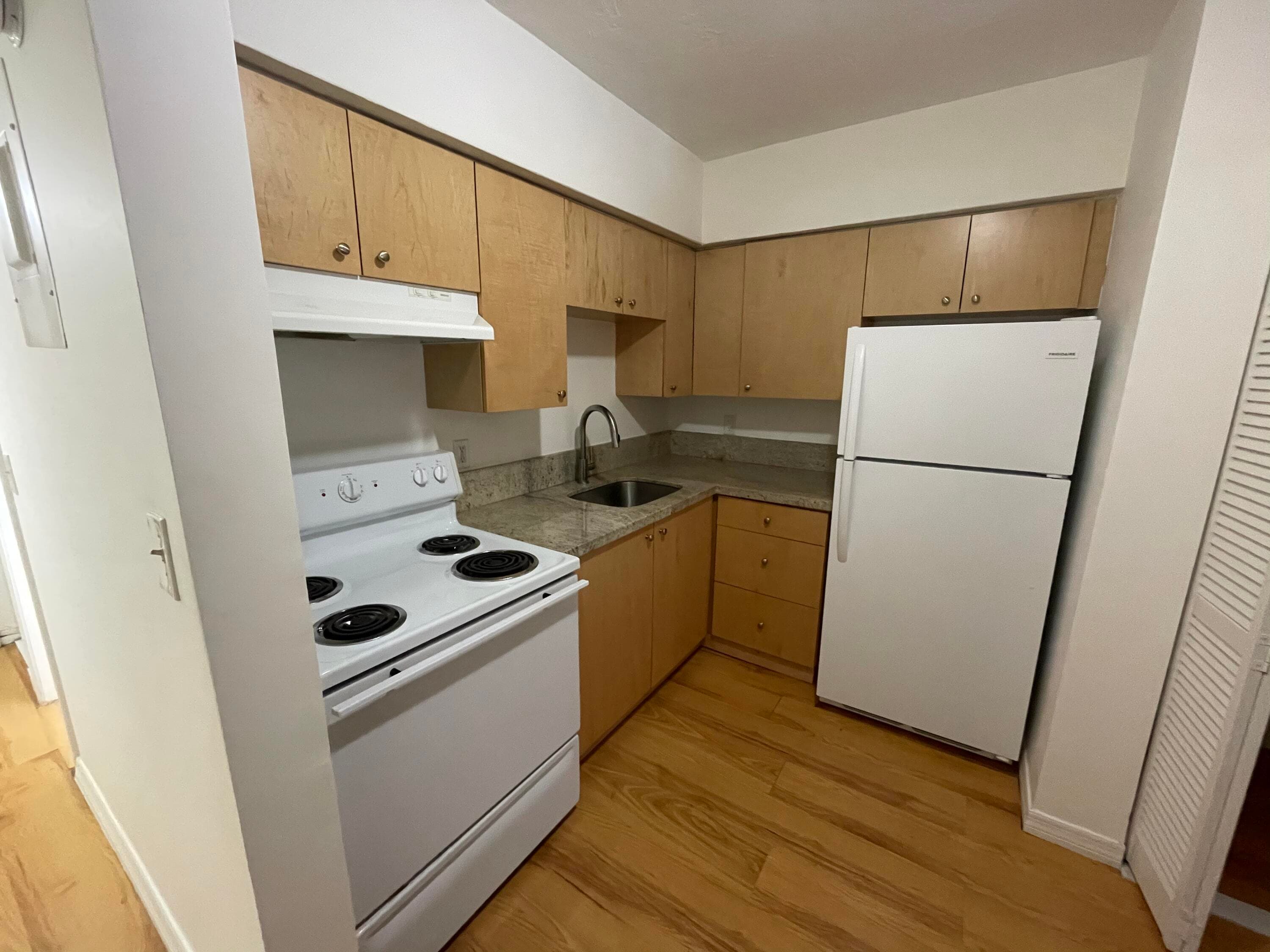 530 S Federal Highway 9, Fort Lauderdale, FL 33301 5