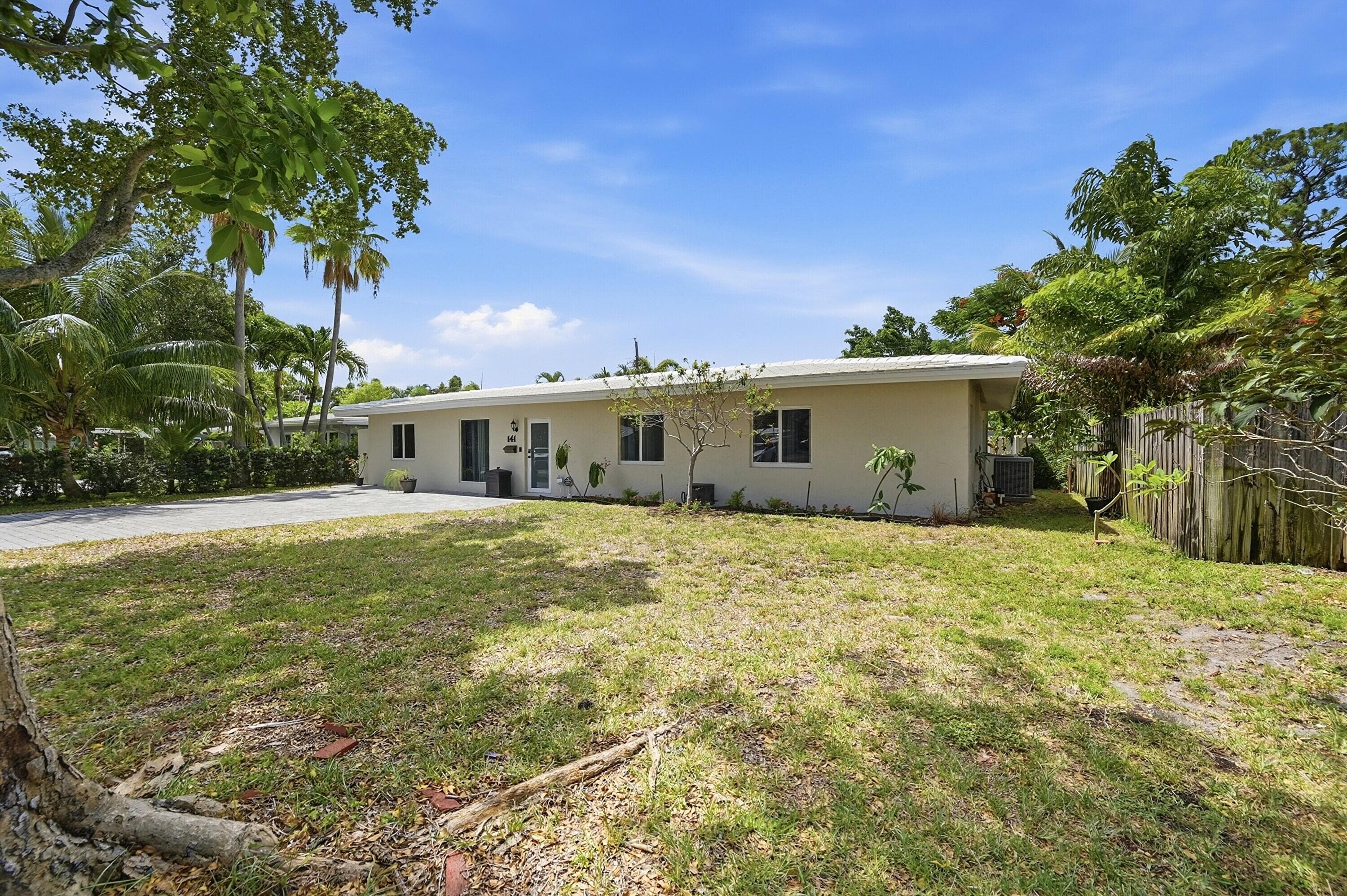 141 SE 8th Street, Pompano Beach, FL 33060 43