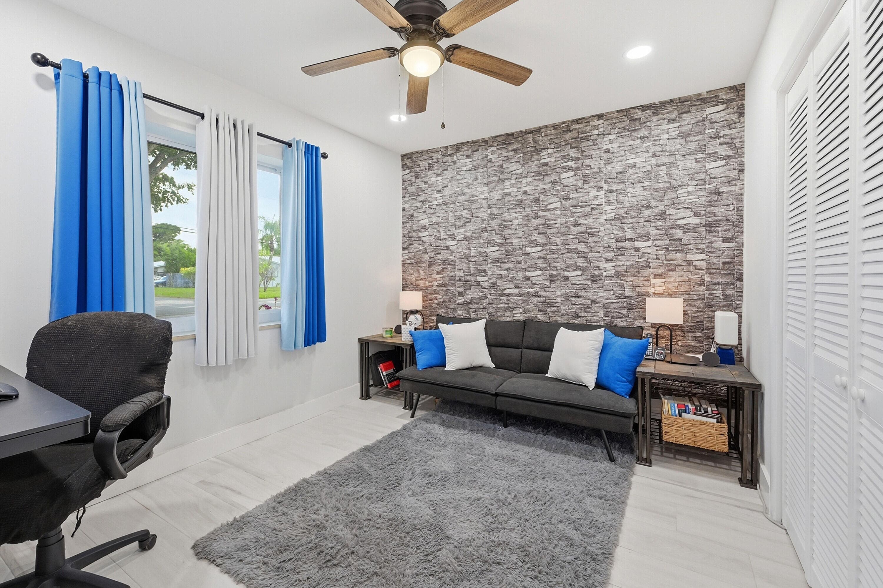 141 SE 8th Street, Pompano Beach, FL 33060 17