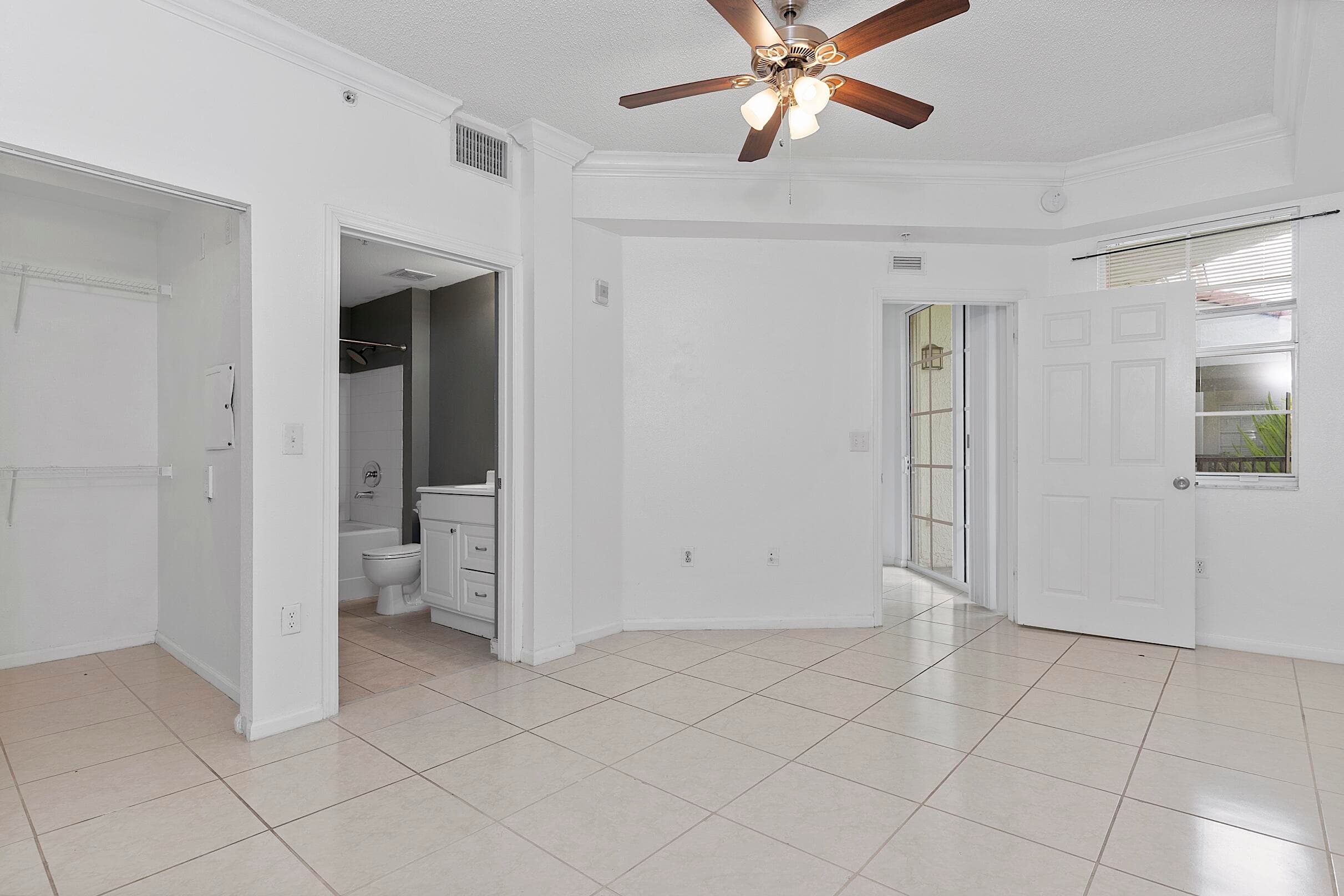 533 NE 3rd Avenue 515, Fort Lauderdale, FL 33301 28