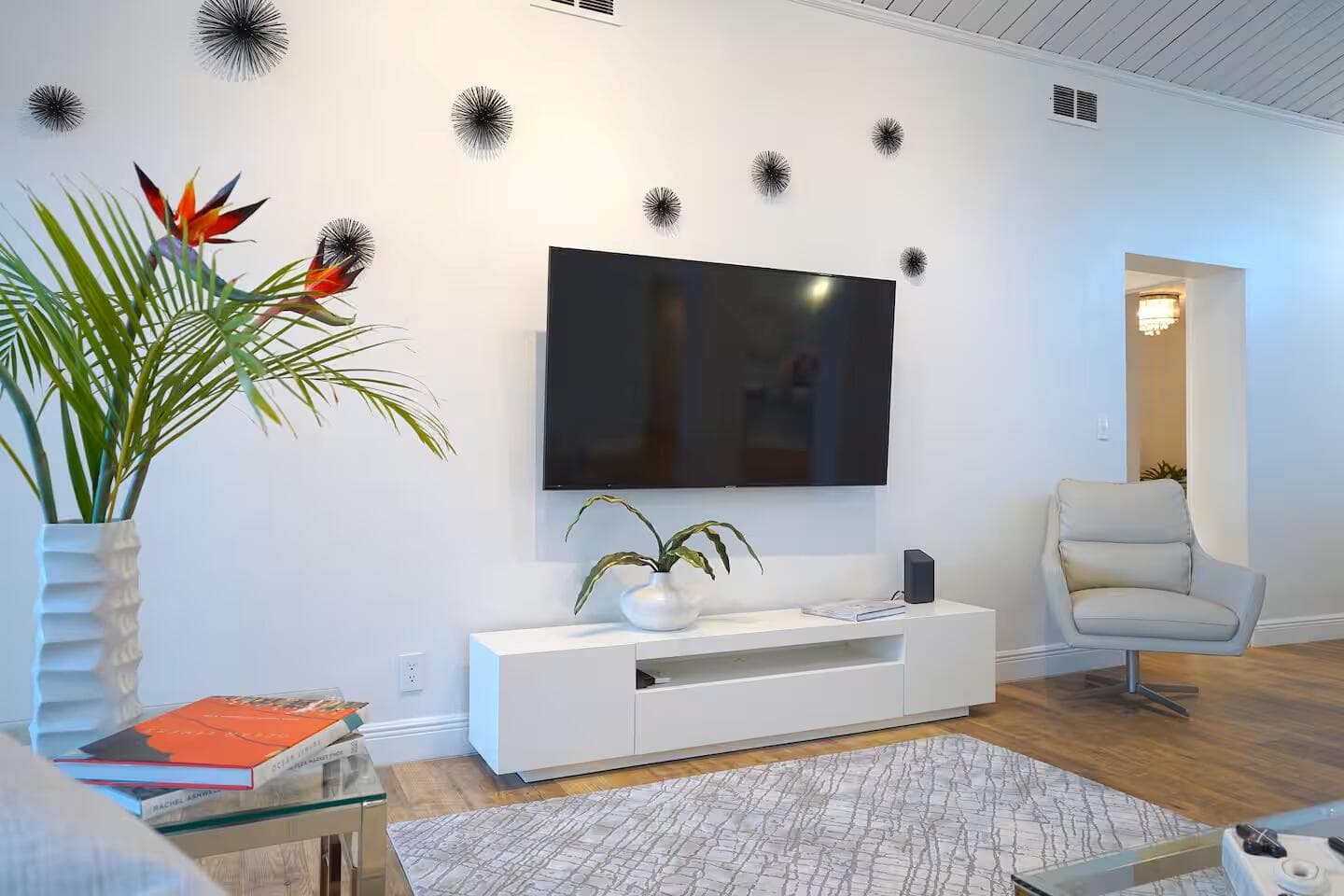 1000 NE 8th Street, Pompano Beach, FL 33060 6