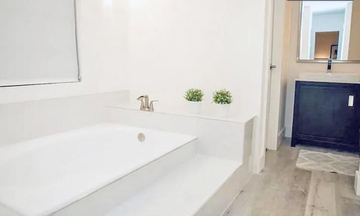 1919 Sunrise Key Boulevard, Fort Lauderdale, FL 33304 7