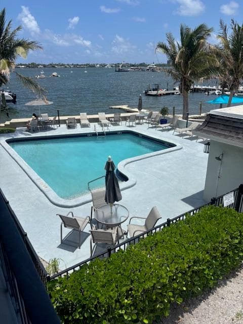 4700 N Flagler Drive 207, West Palm Beach, FL 33407