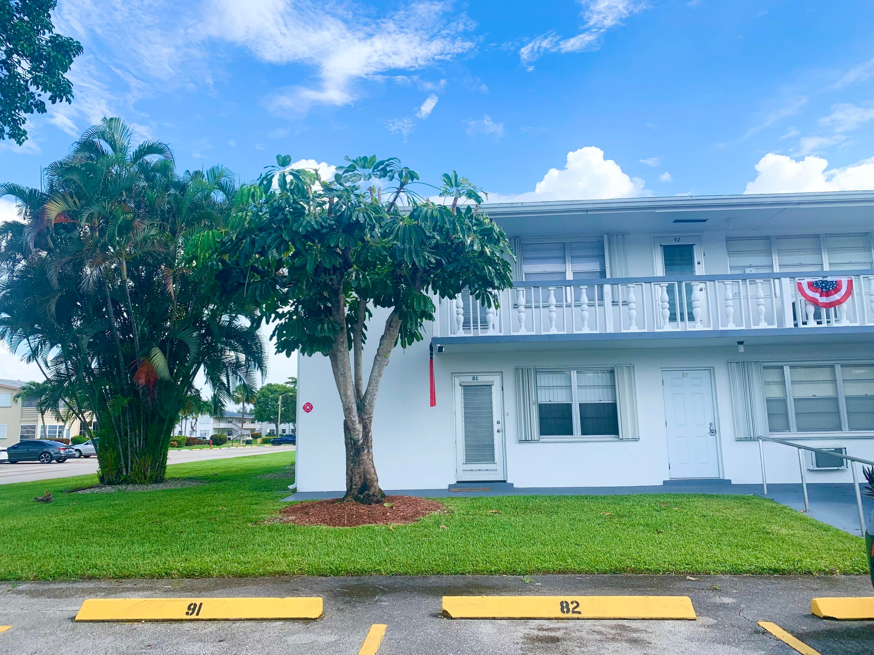81 Kingswood E, West Palm Beach, FL 33417 42