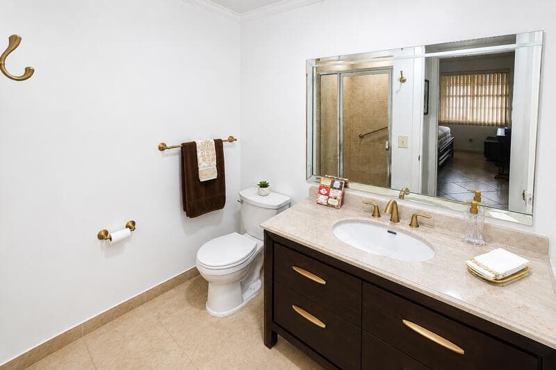 567 Burgundy L, Delray Beach, FL 33484 10